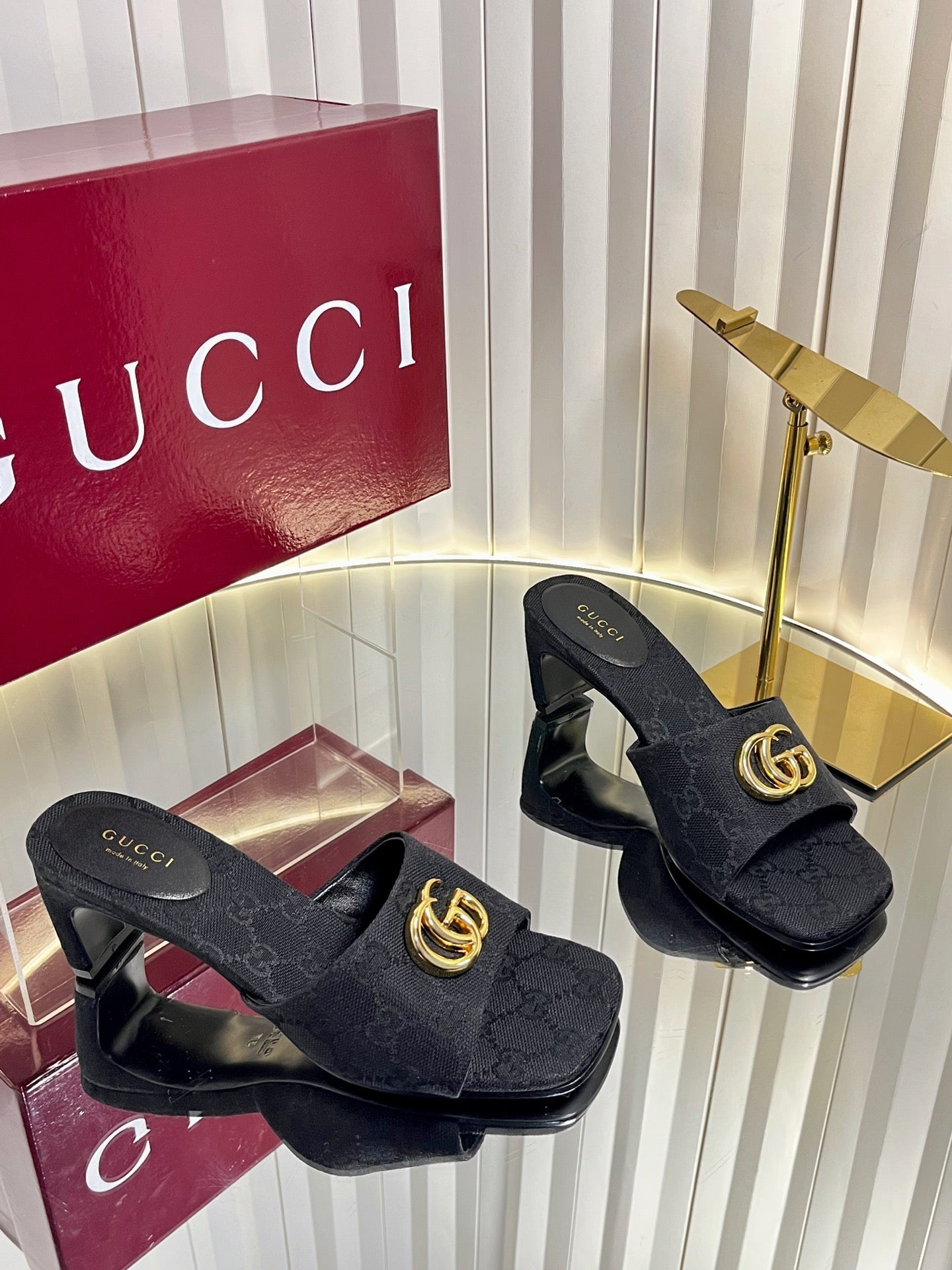 GG 26S Slippers 4.5cm Black Canvas 616452