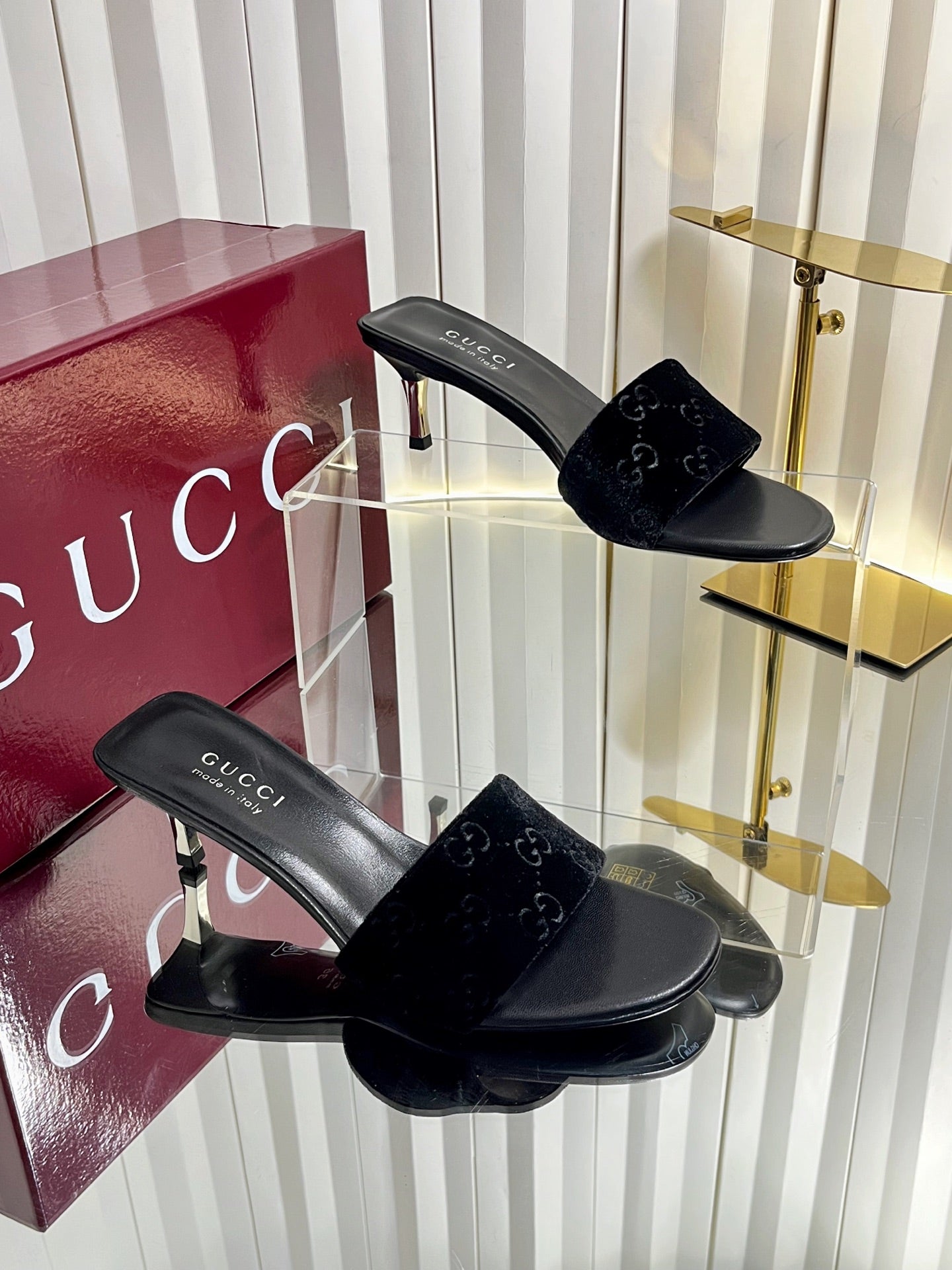 GG 26s Bombshell Sandal 5cm Black Velvet Leather 768154