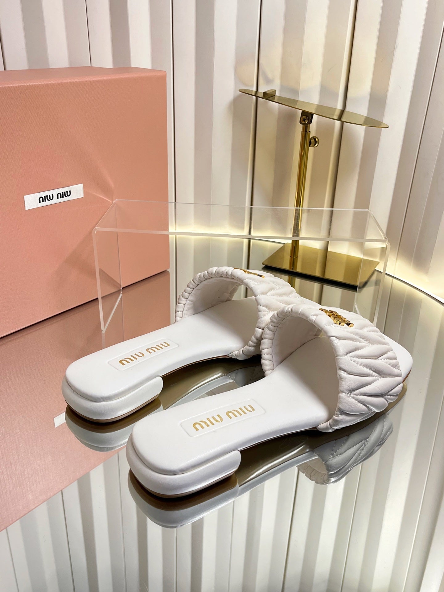 Miumiu 26s Matelasse Slides In White Calfskin Gold Hardware