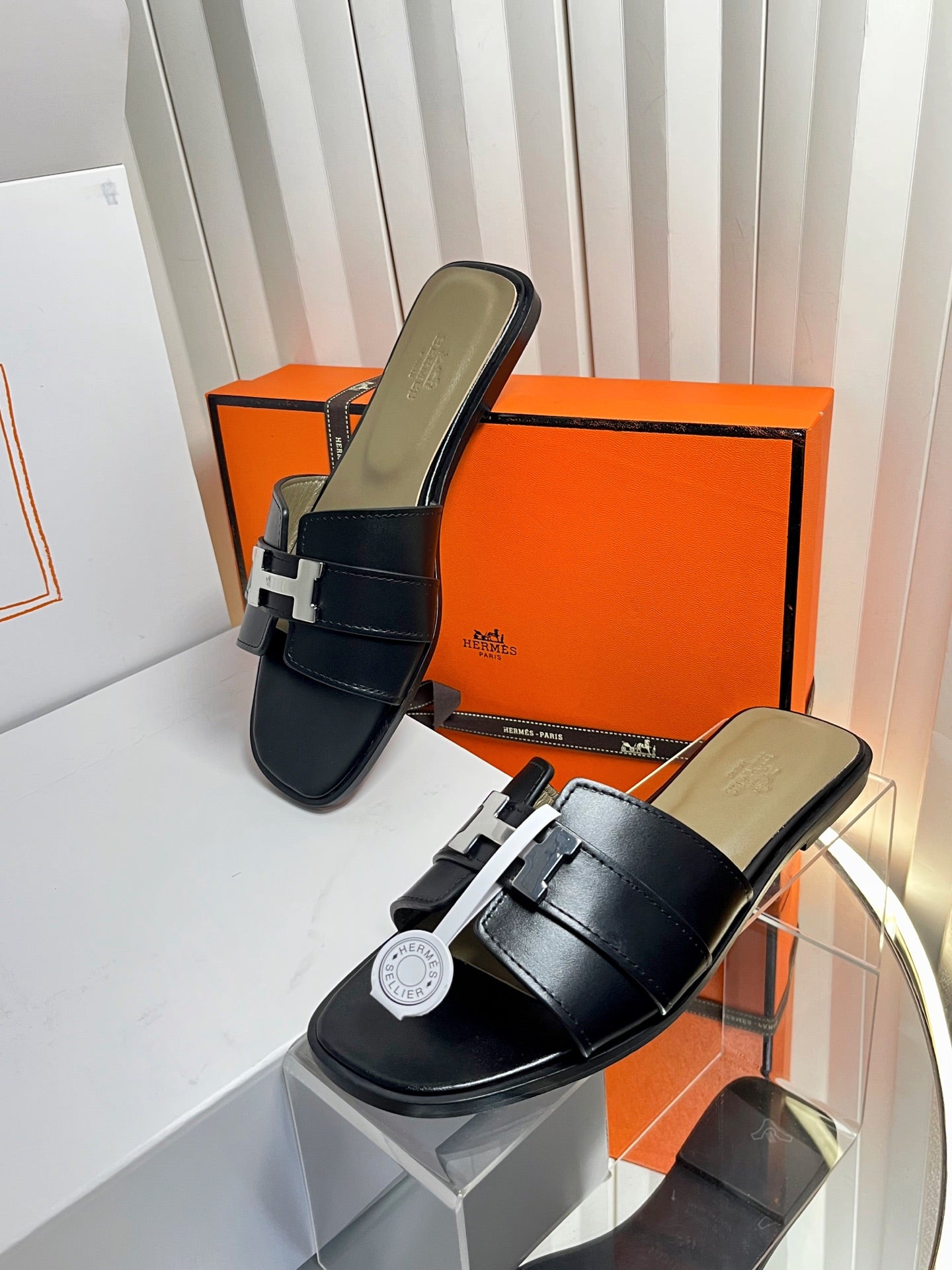 HM 26s Oran Sandals In Black Calfskin Silver Hardware