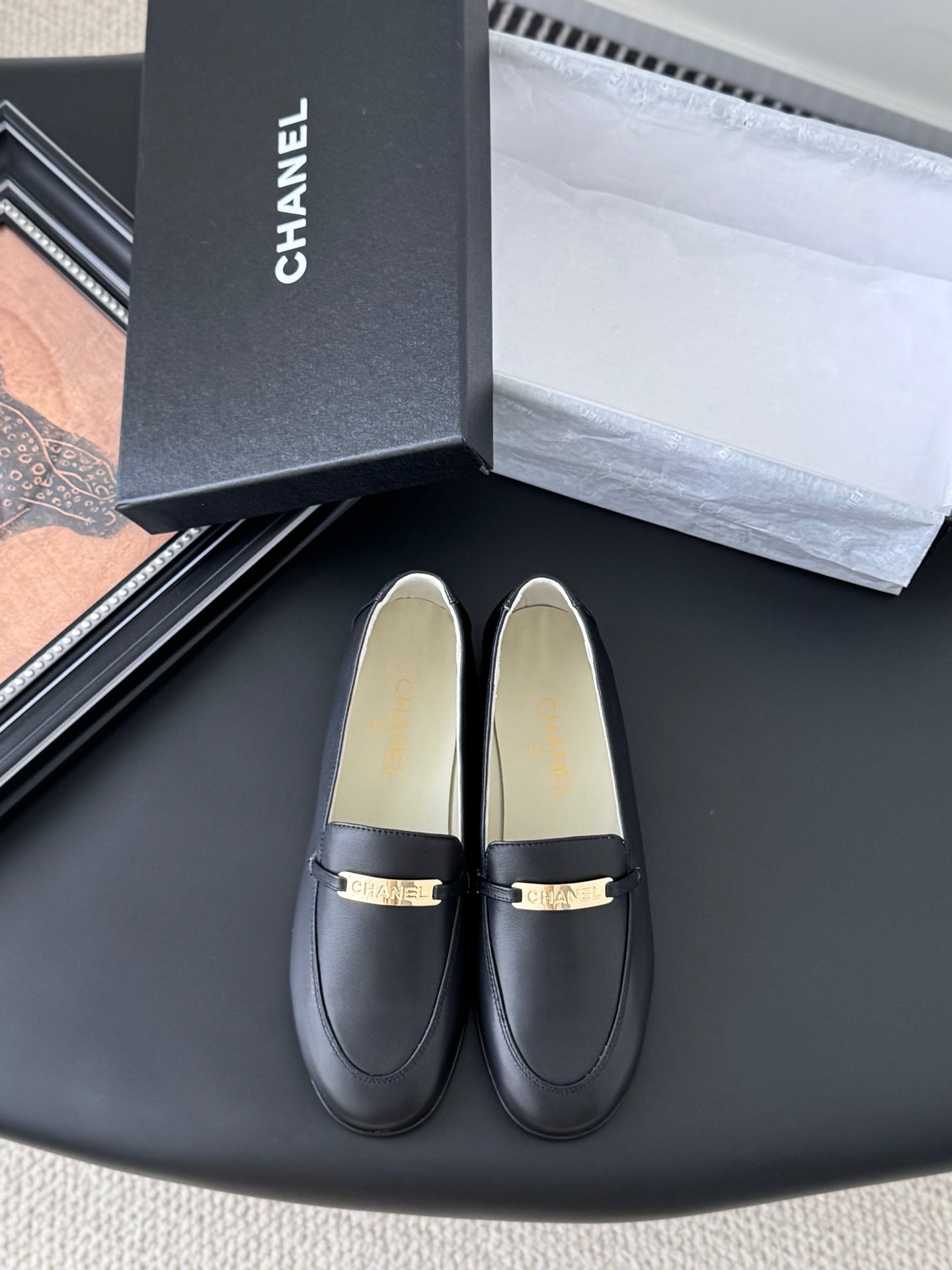 CC 25K Vintage Finition Main Loafers Black Calfskin 458641