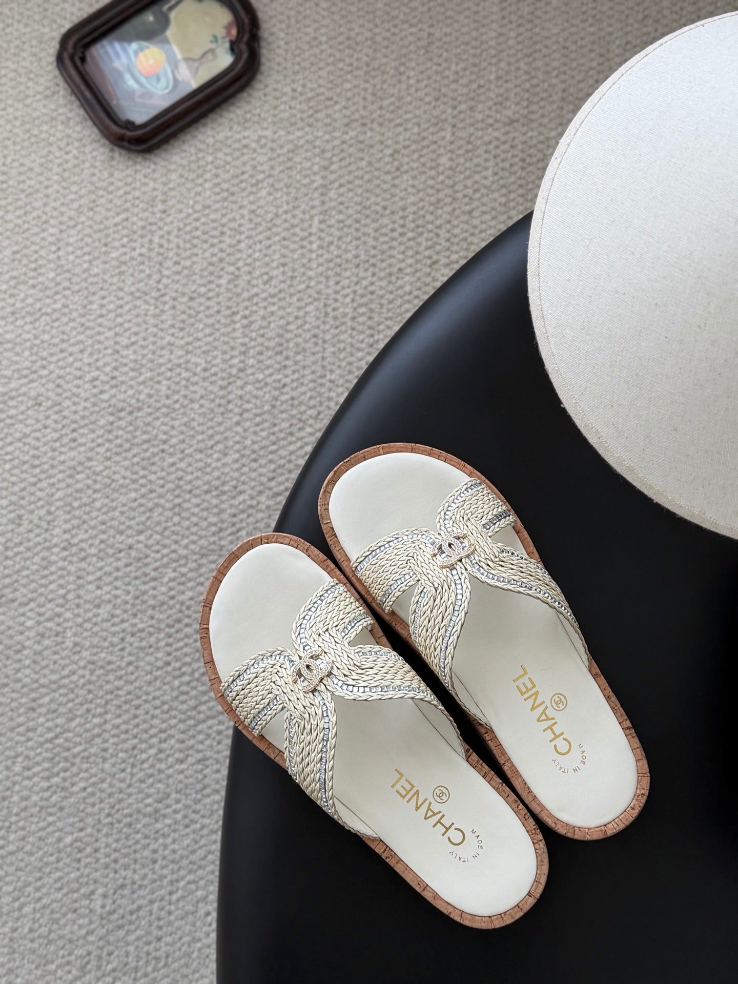 CC 26s Sandals White Raffia Sheepskin 670373