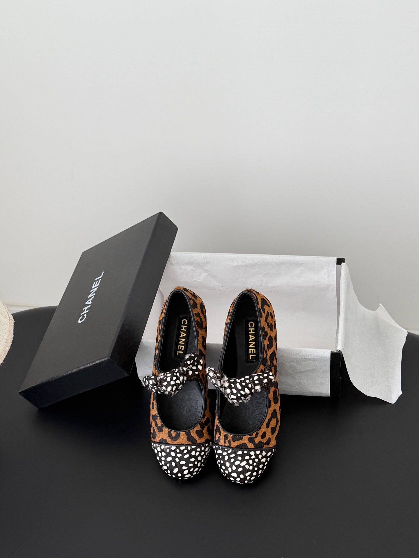CC 26s Mary Jane Shoes Poka Dot Black White Horsehair 915177