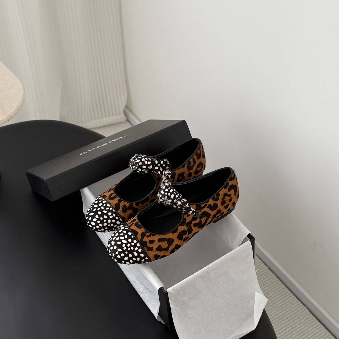 CC 26s Mary Jane Shoes Poka Dot Black White Horsehair 915177