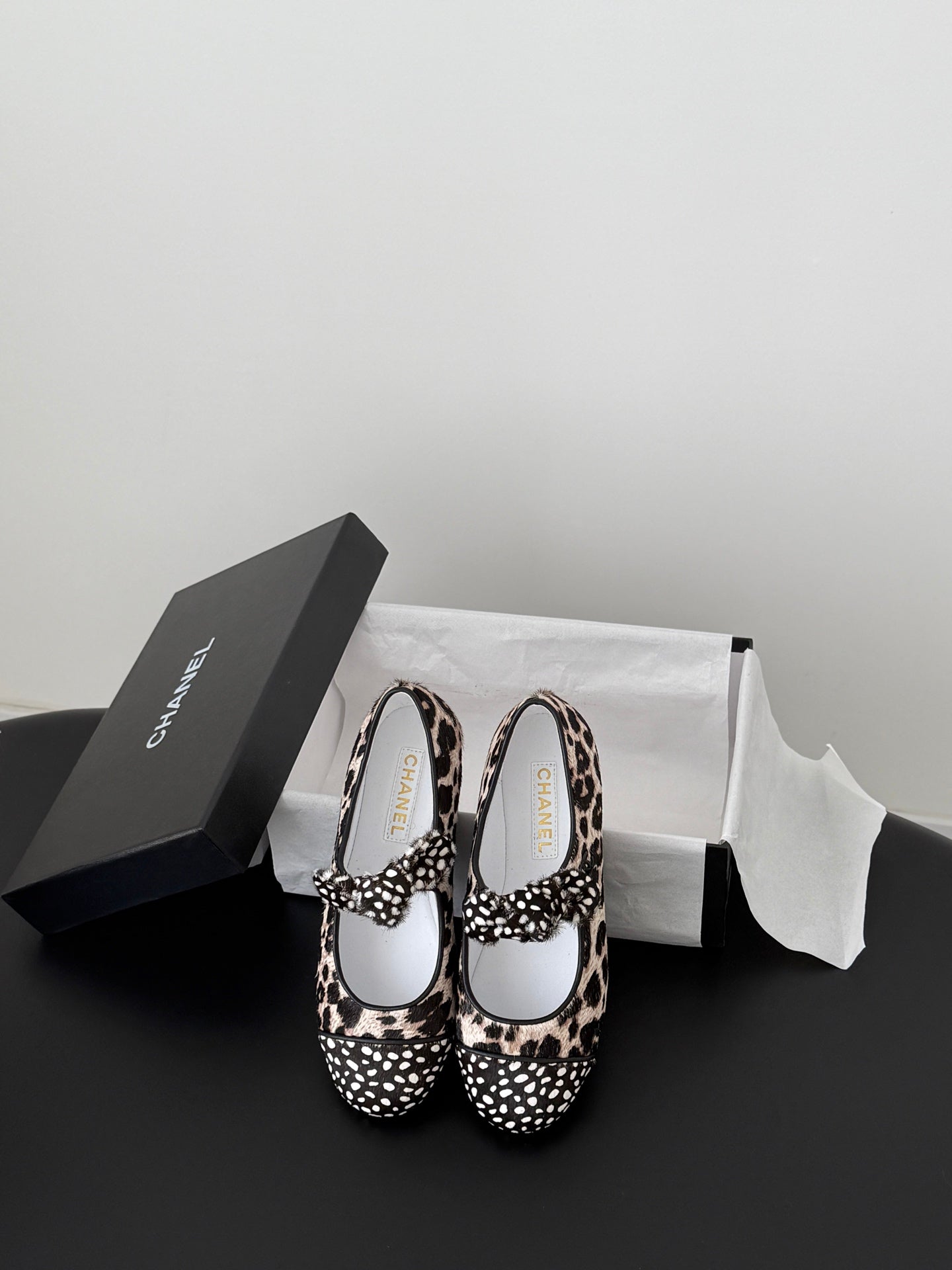 CC 26s Mary Jane Shoes Poka Dot Black Cream Horsehair 915178