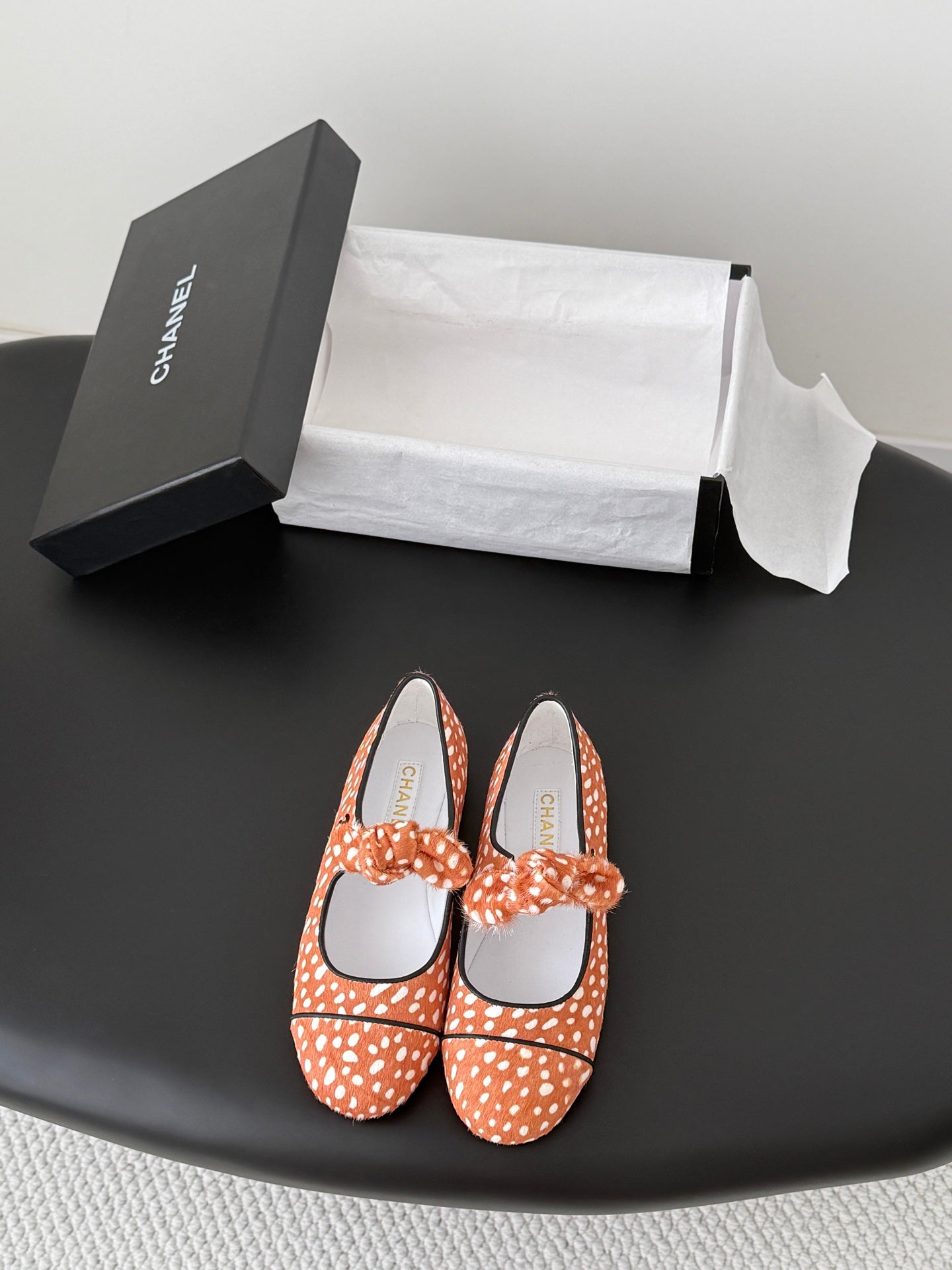 CC 26s Mary Jane Shoes Poka Dot Orange White Horsehair 915179