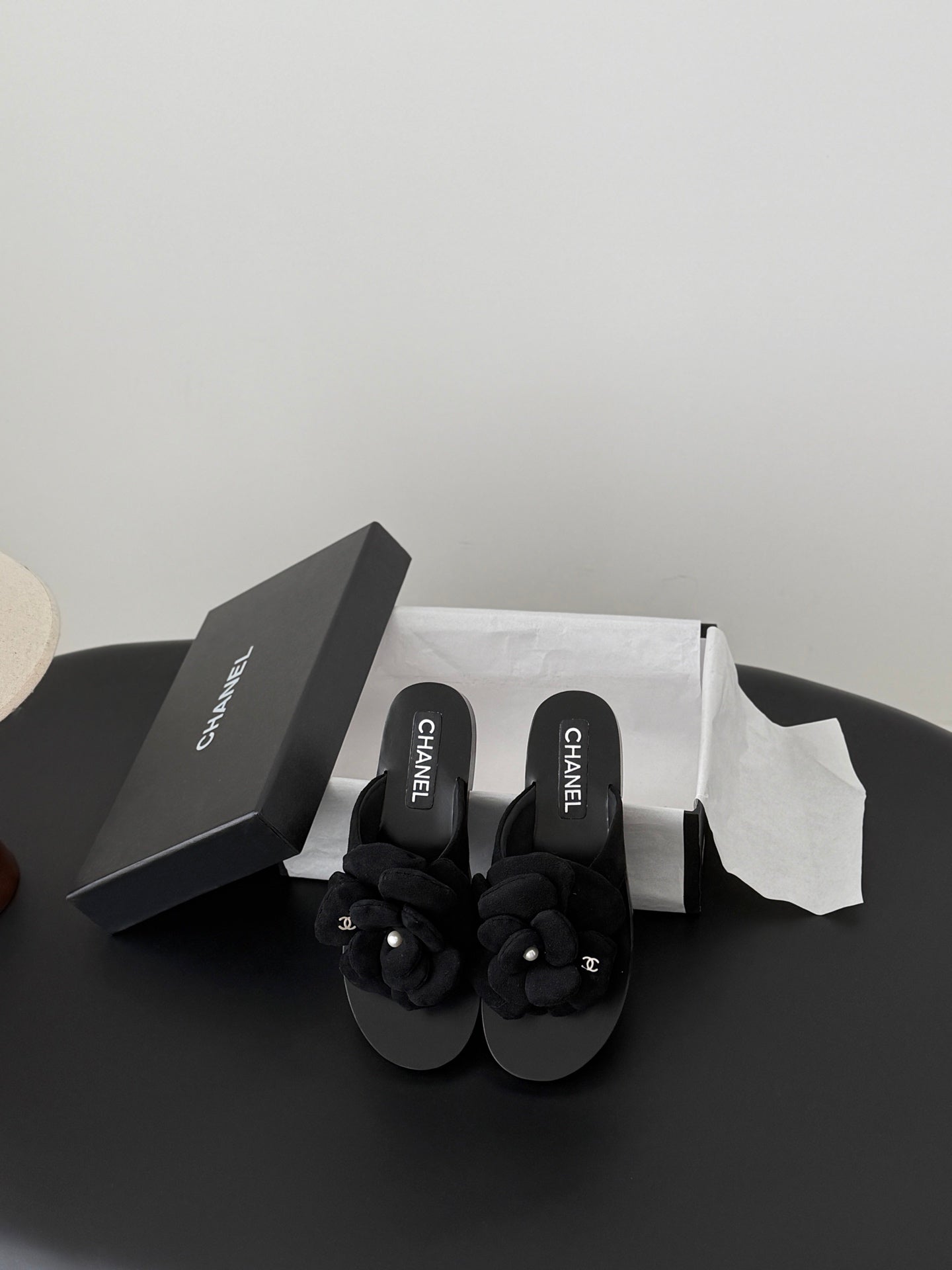 CC 26K Camellia Slippers Black Suede 914833
