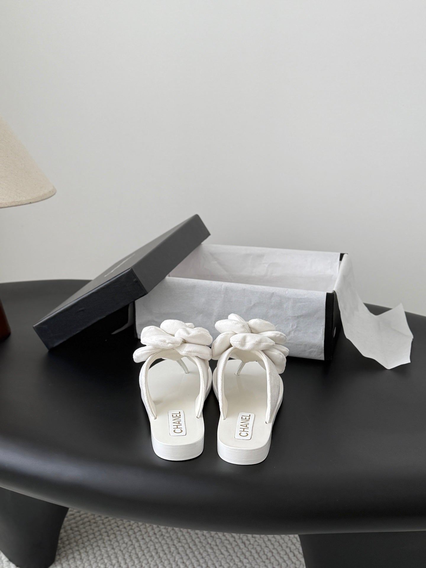 CC 26K Camellia Slippers White Suede 914835