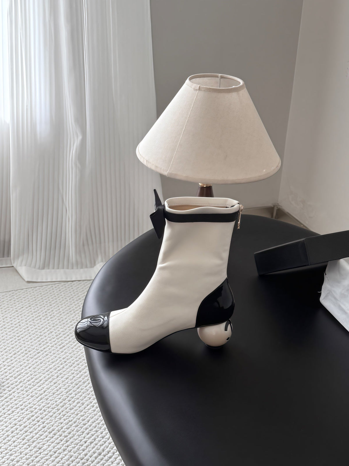 CC 26s Pearl Heel Ankle Boots White Black Leather Patent 127954