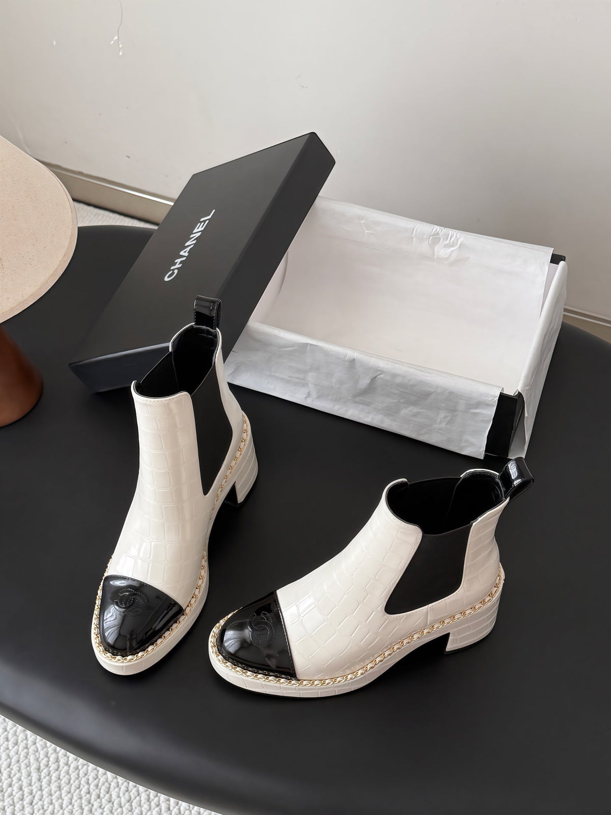 CC 26s Chelsea Ankle Boots White Black Crocodile Embossed Patent Leather 122420