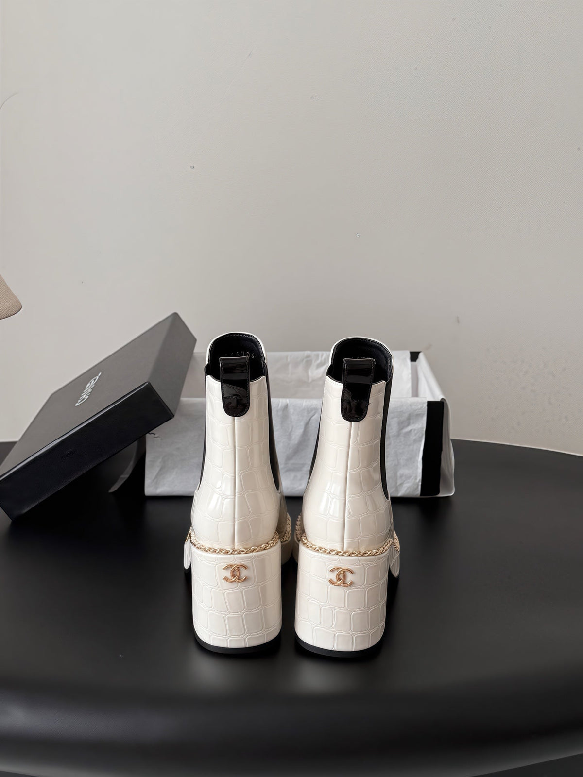 CC 26s Chelsea Ankle Boots White Black Crocodile Embossed Patent Leather 122420