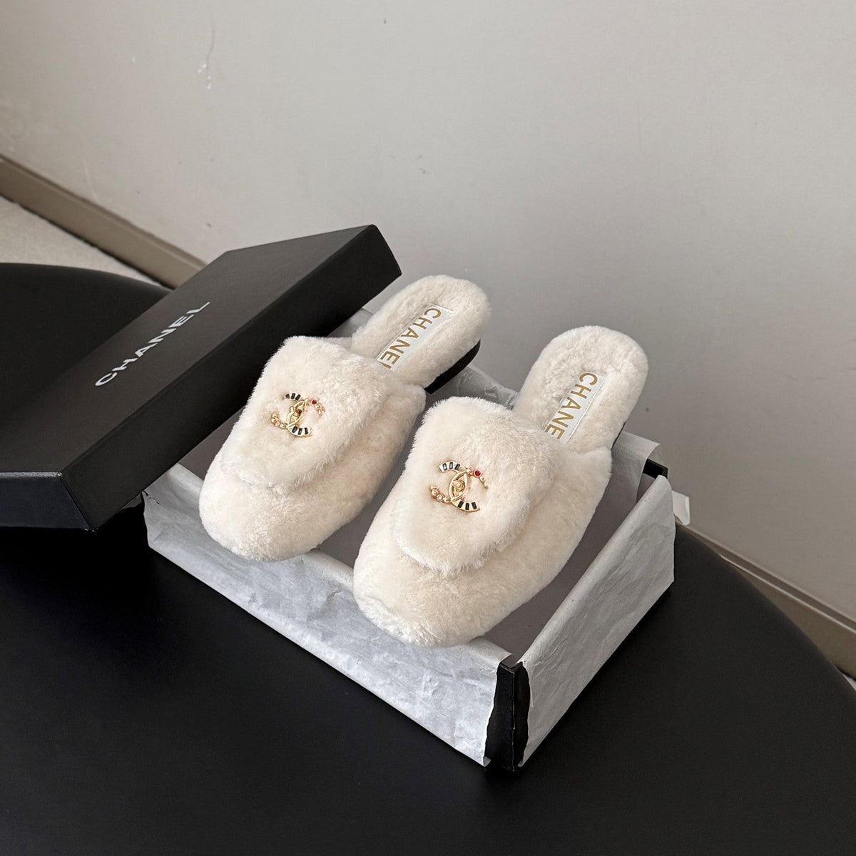 CC 26s Shearling Mules White Gold 127708