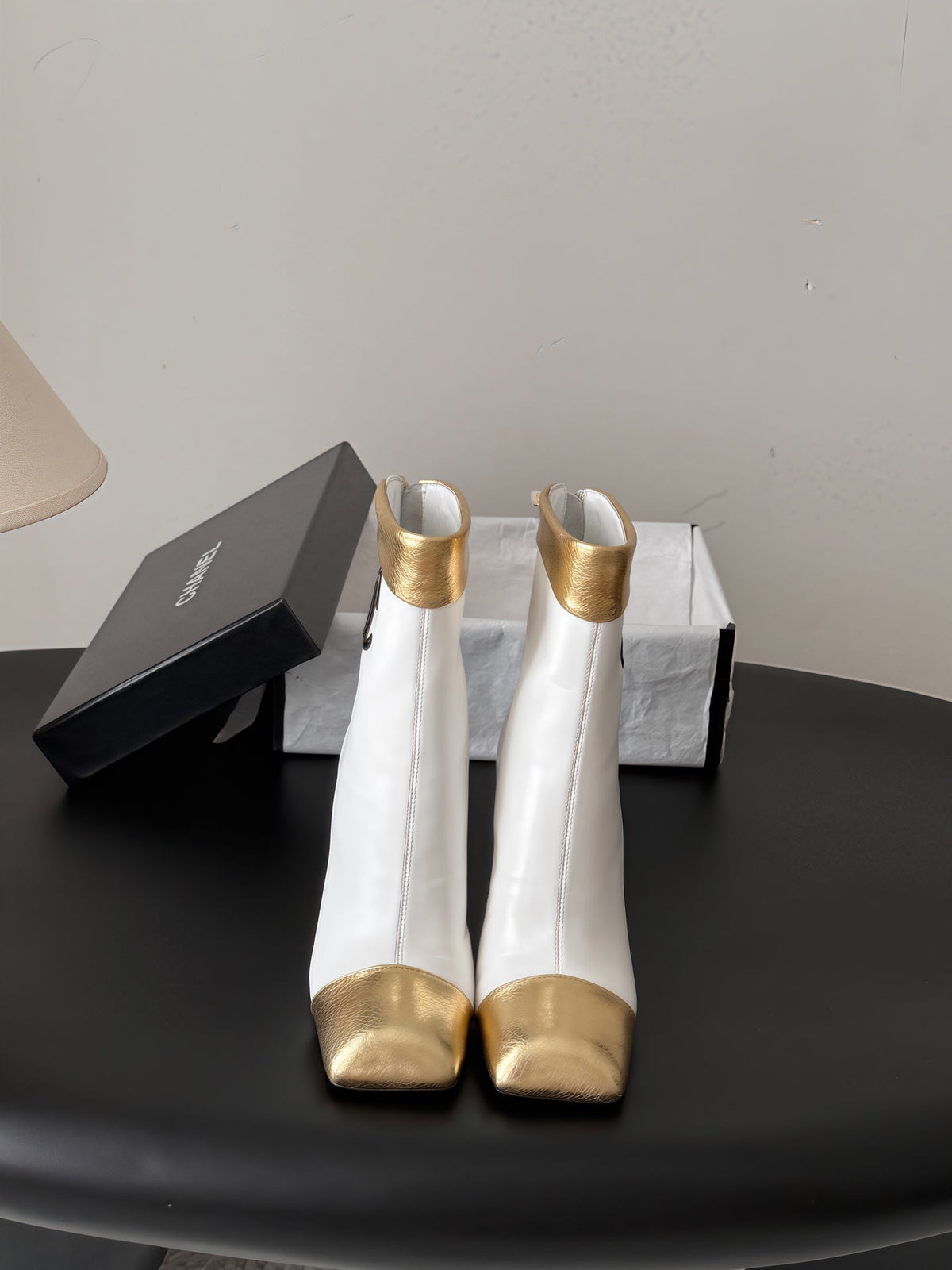 CC 26s Ankle Boots White Gold Leather Metallic 127859