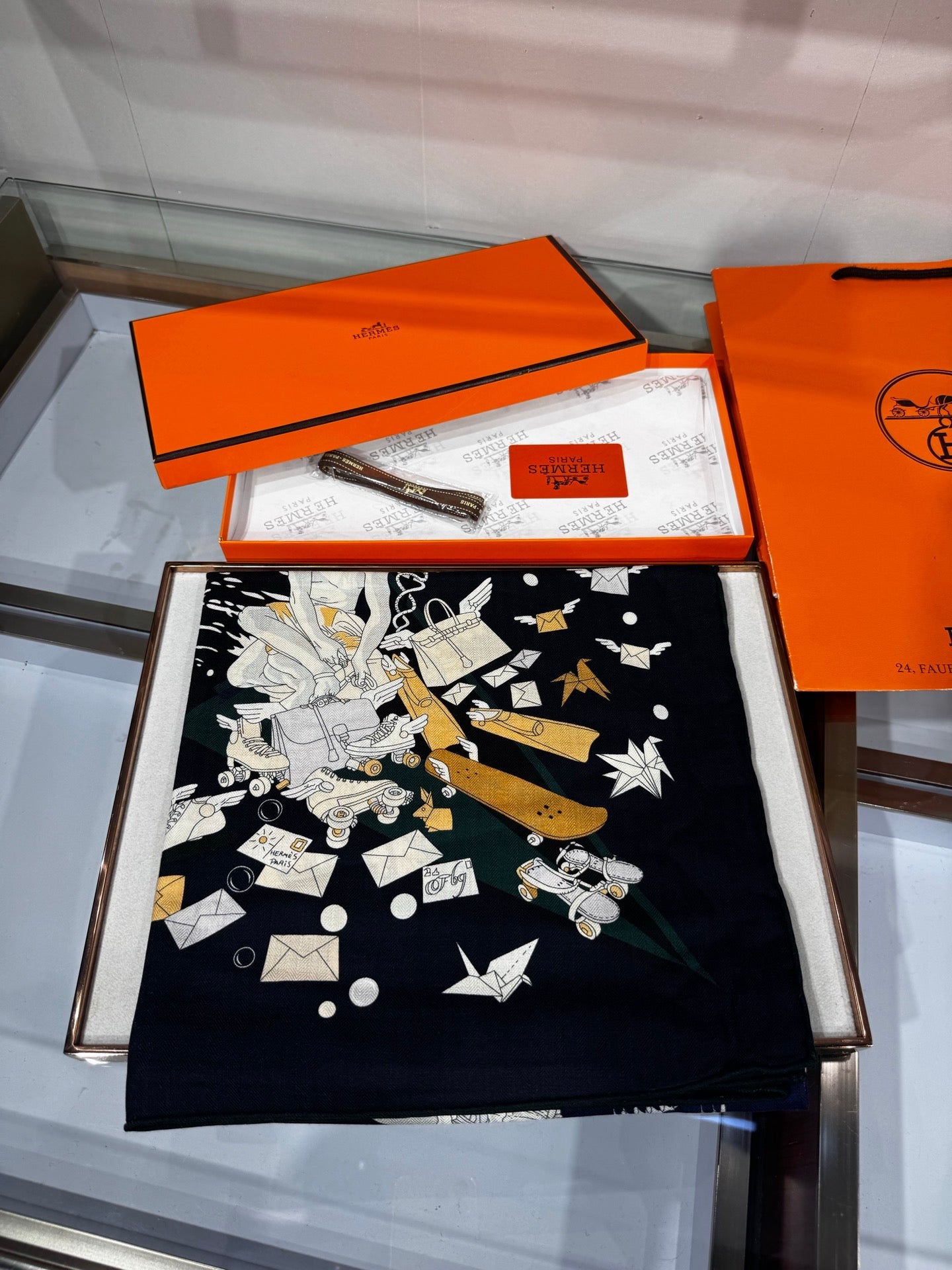 Hermès Flagship Shawl 140x140cm Dark Blue Colorful Cashmere Silk 212377