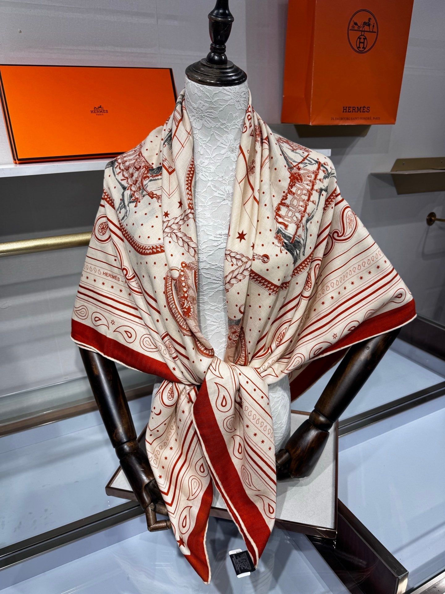 Hermès Grand Apparat Bandana Shawl 140x140cm Cream Brown Cashmere Silk 212696