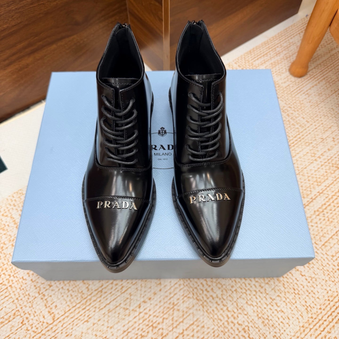 Prada 26s Pointed-Toe Derby Shoes Black Patent Leather 974552