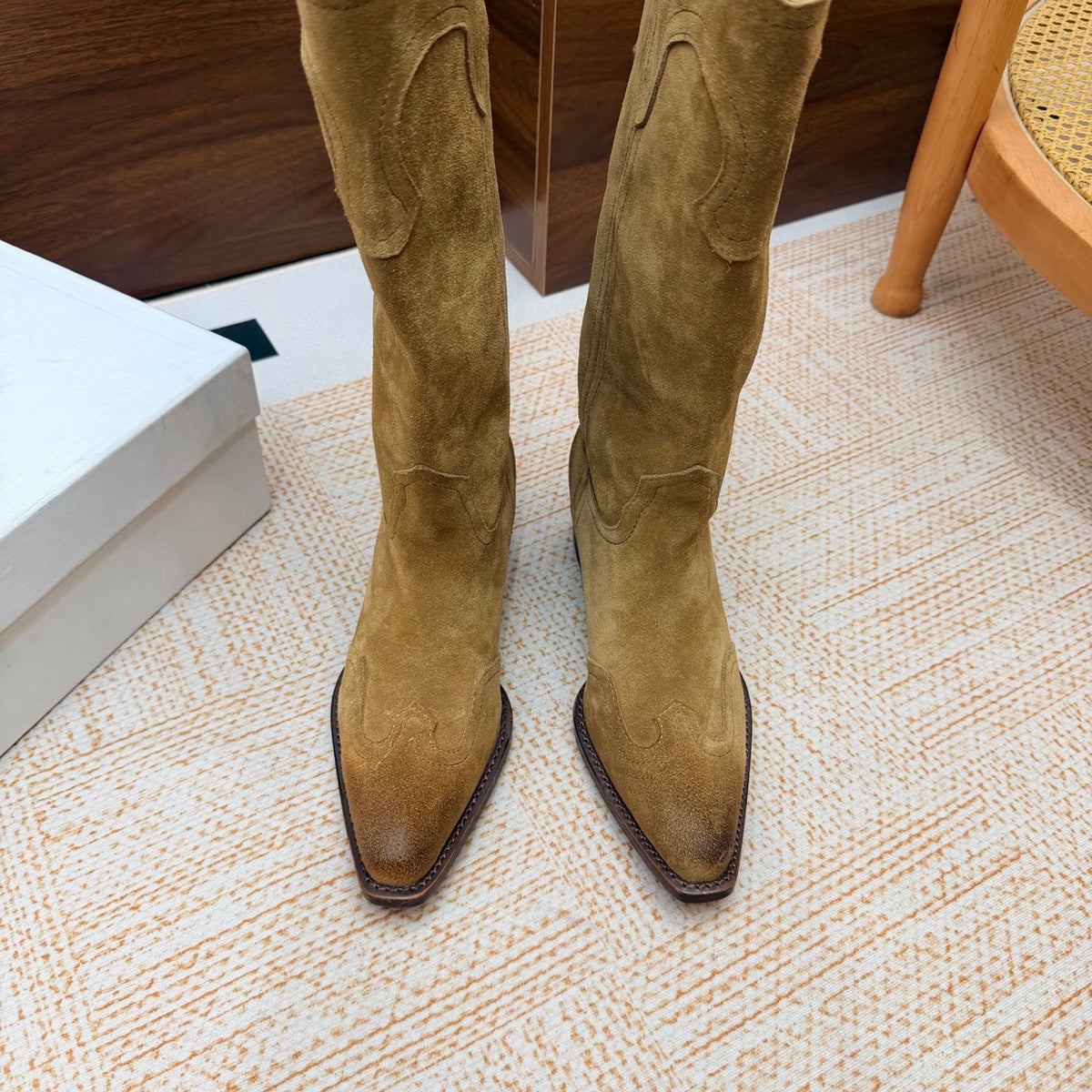 CE 26s Wes Western Boots 5cm Sand Suede 131453
