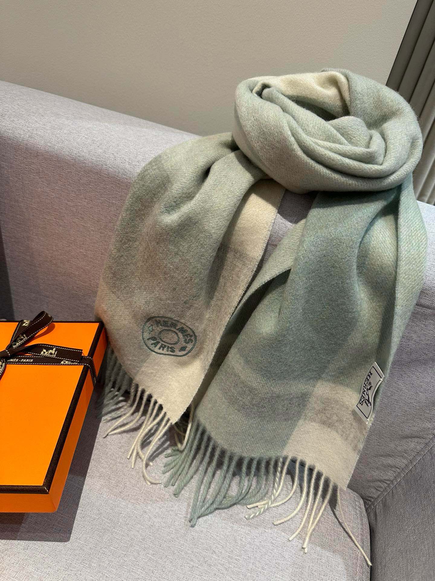 Scarf 180 CM In Light Turquoise Mix White Light Grey Cashmere 381229
