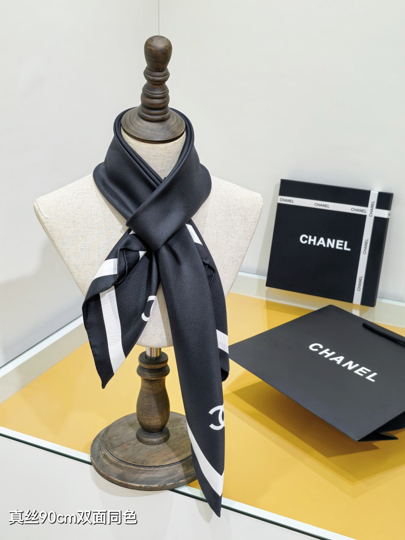 CC 26s Scarf 90x90 Black Twill Silk 212060