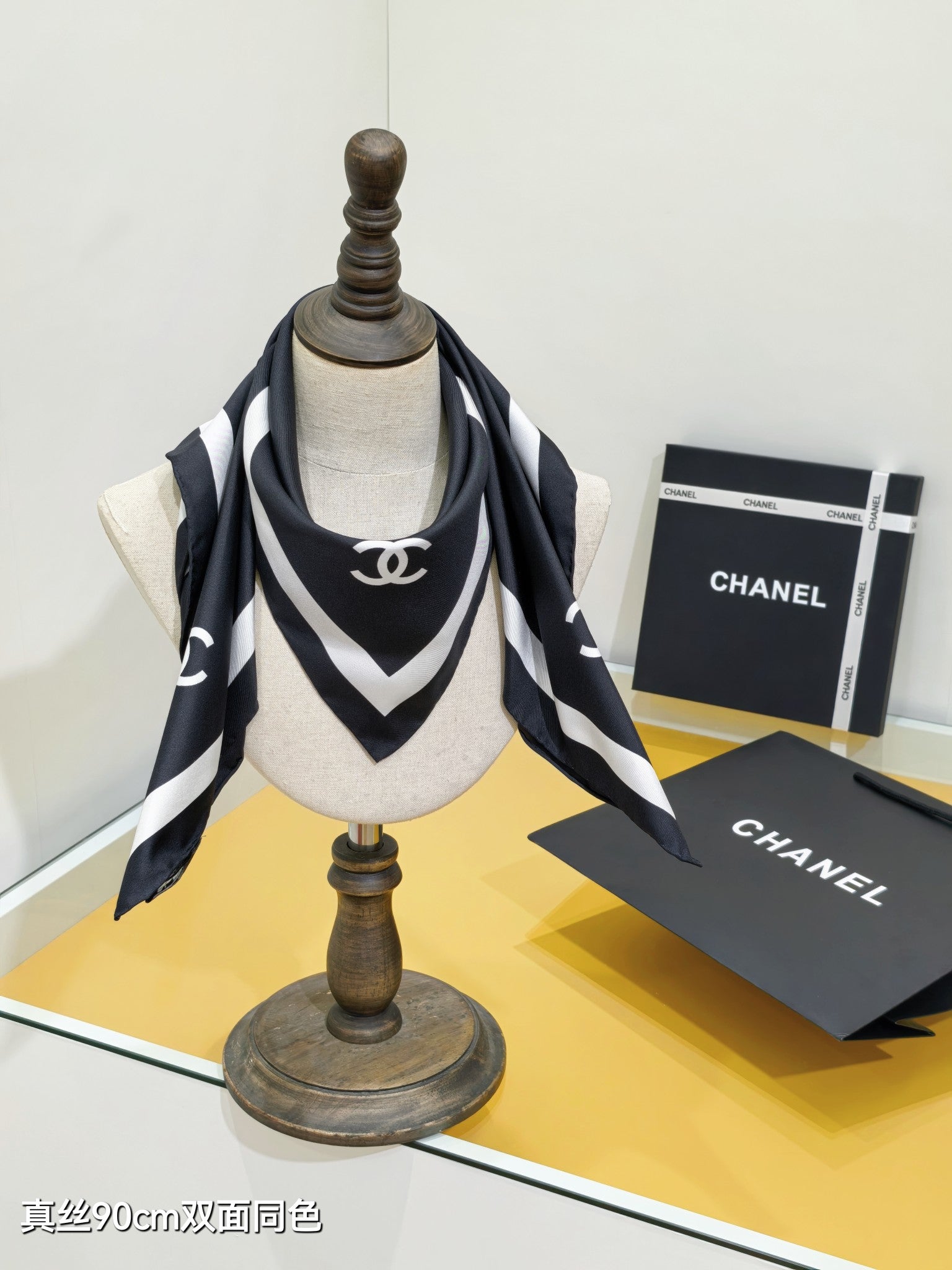 CC 26s Scarf 90x90 Black Twill Silk 212060