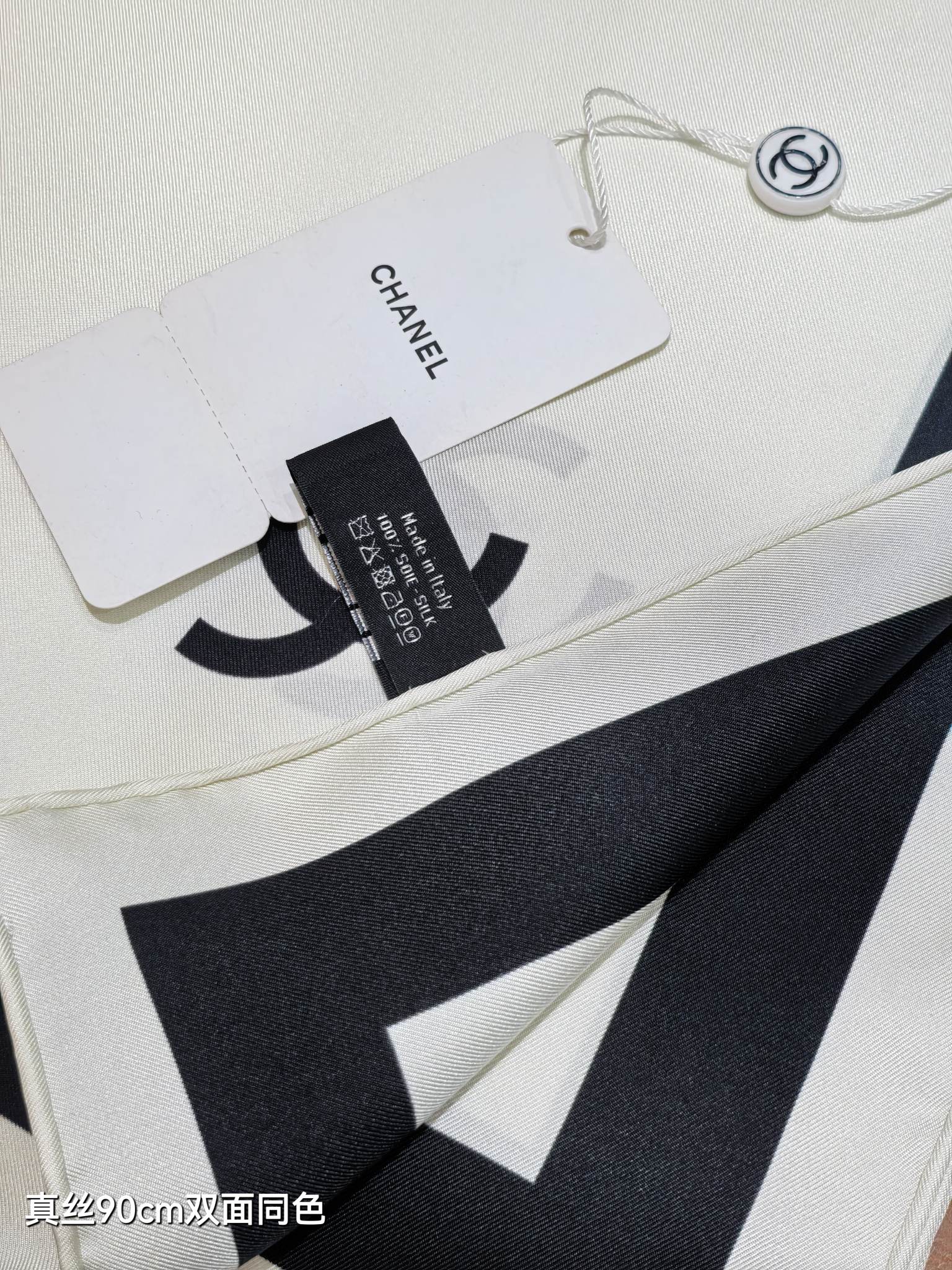 CC 26s Scarf 90x90 Black White Twill Silk 212061