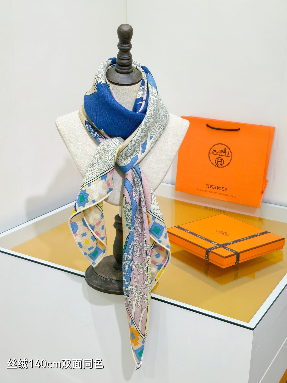 HM 26s Scarf 140 In Cashmere And Silk 522953