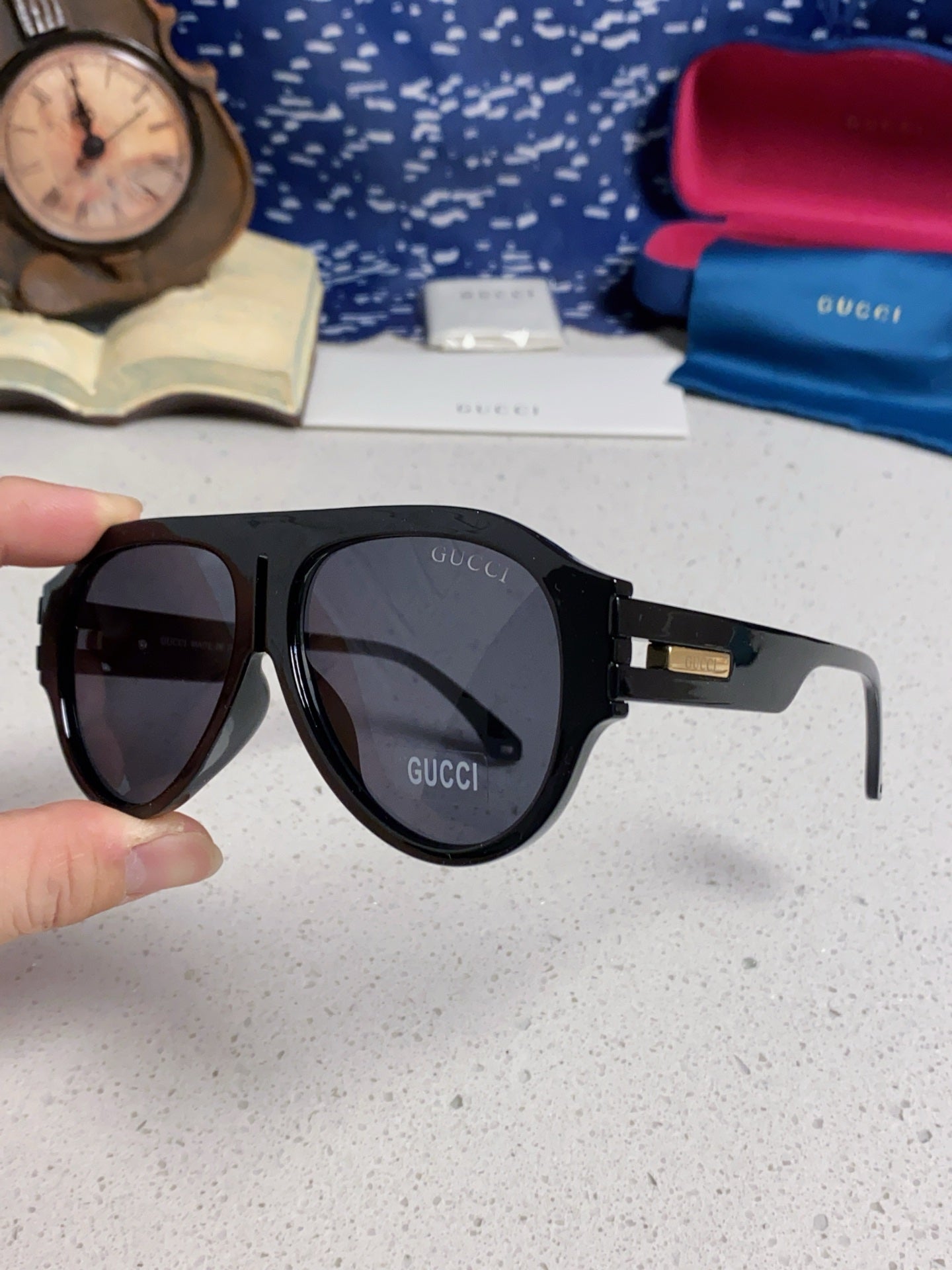 AVIATOR FRAME SUNGLASSES 575853 IN BLACK ACETATE