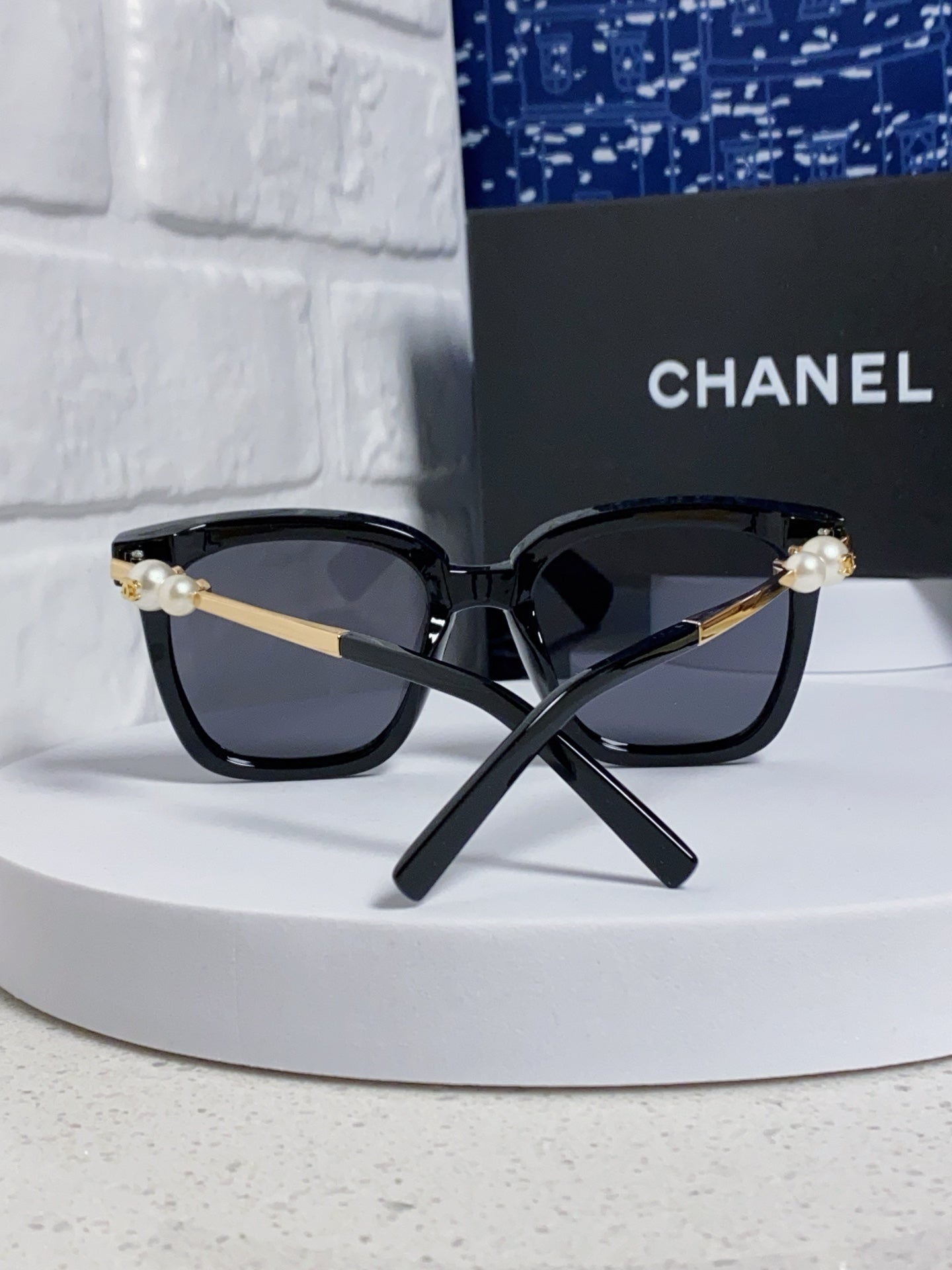 CC Sunglasses 429555