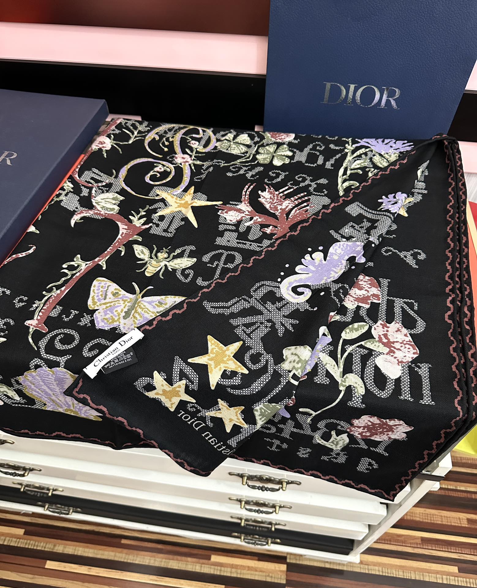 CD Double-Sided Scarf 140cm Noir Multicolor Cashmere Silk 153131