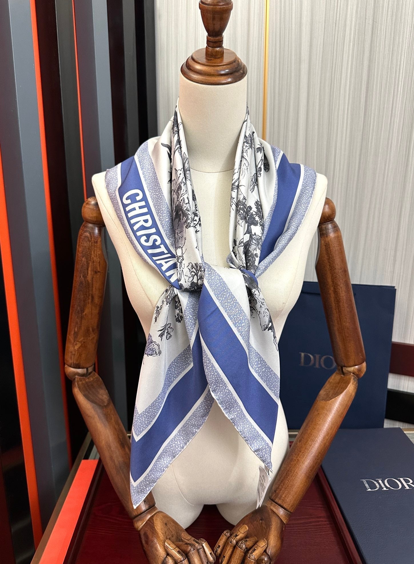 Dior 26s Scarf 90cm Silk 304189