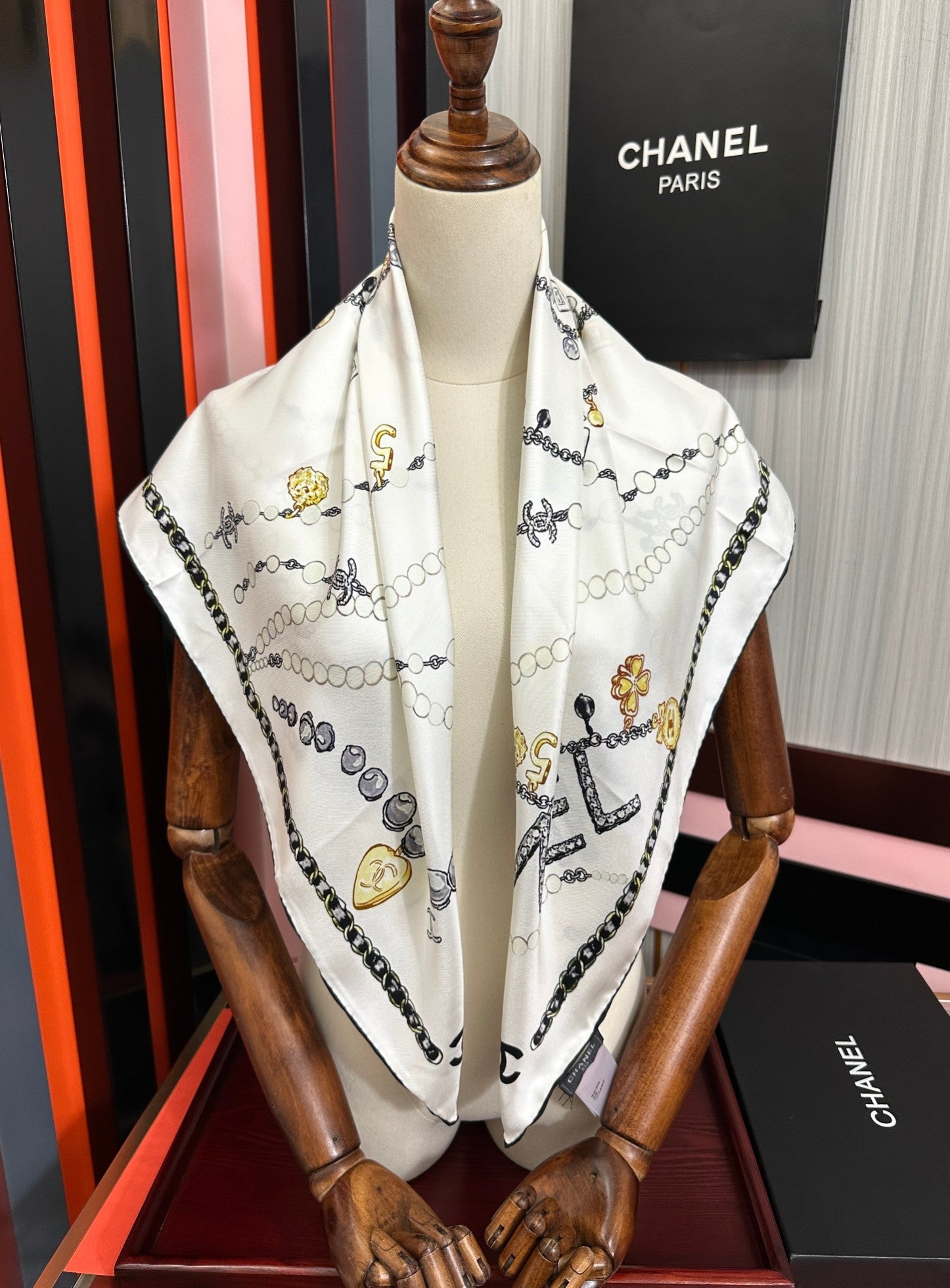 CC Scarf 90x90 Colorful Twill Silk 445048