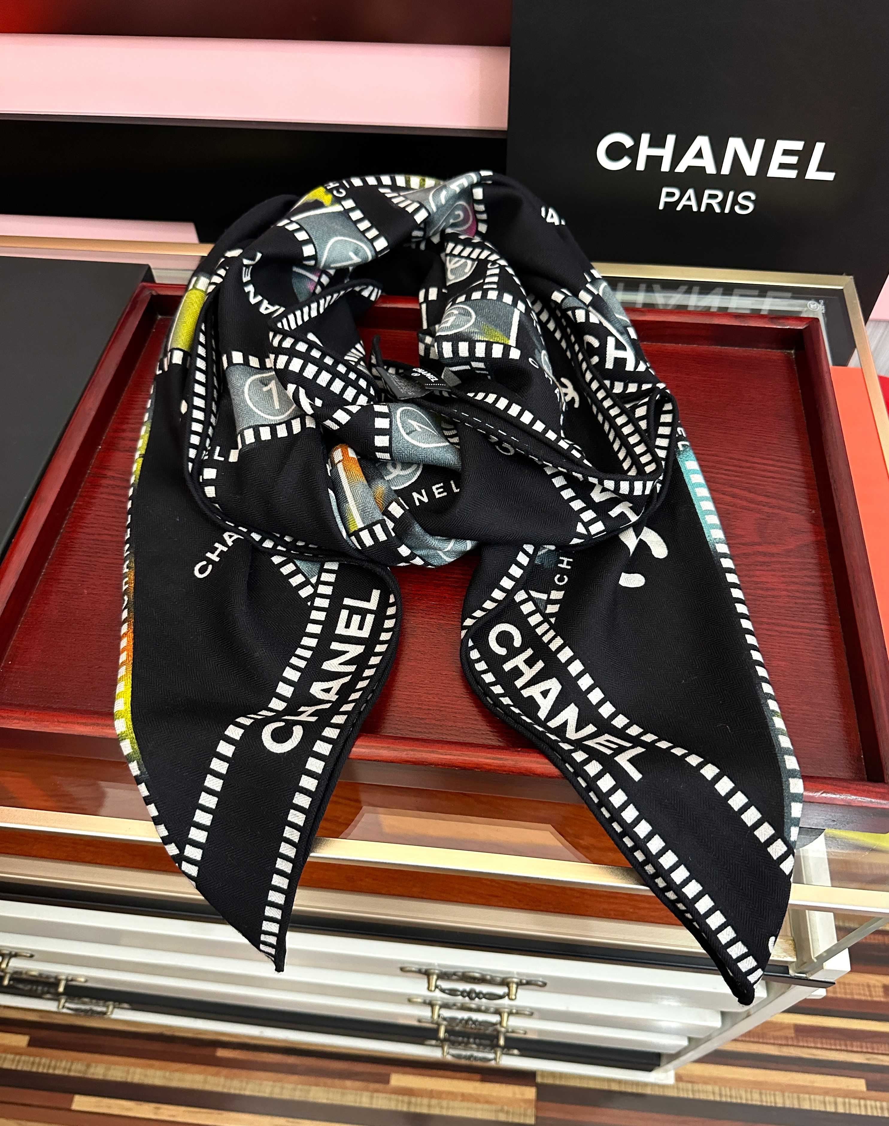 CC 26s Scarf 140 In Cashmere And Silk 446685