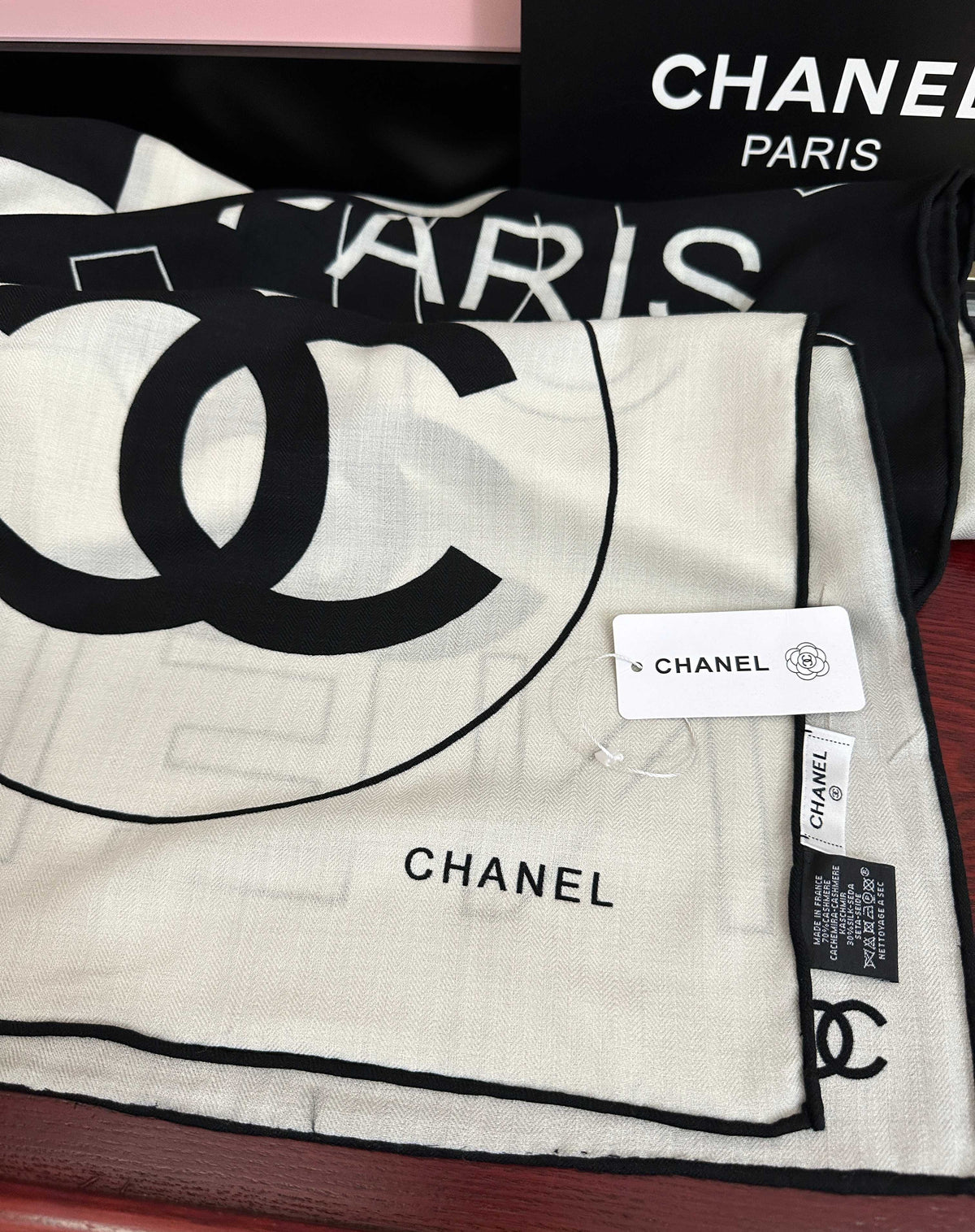 CC 26s Scarf 140 In Cashmere And Silk 454537