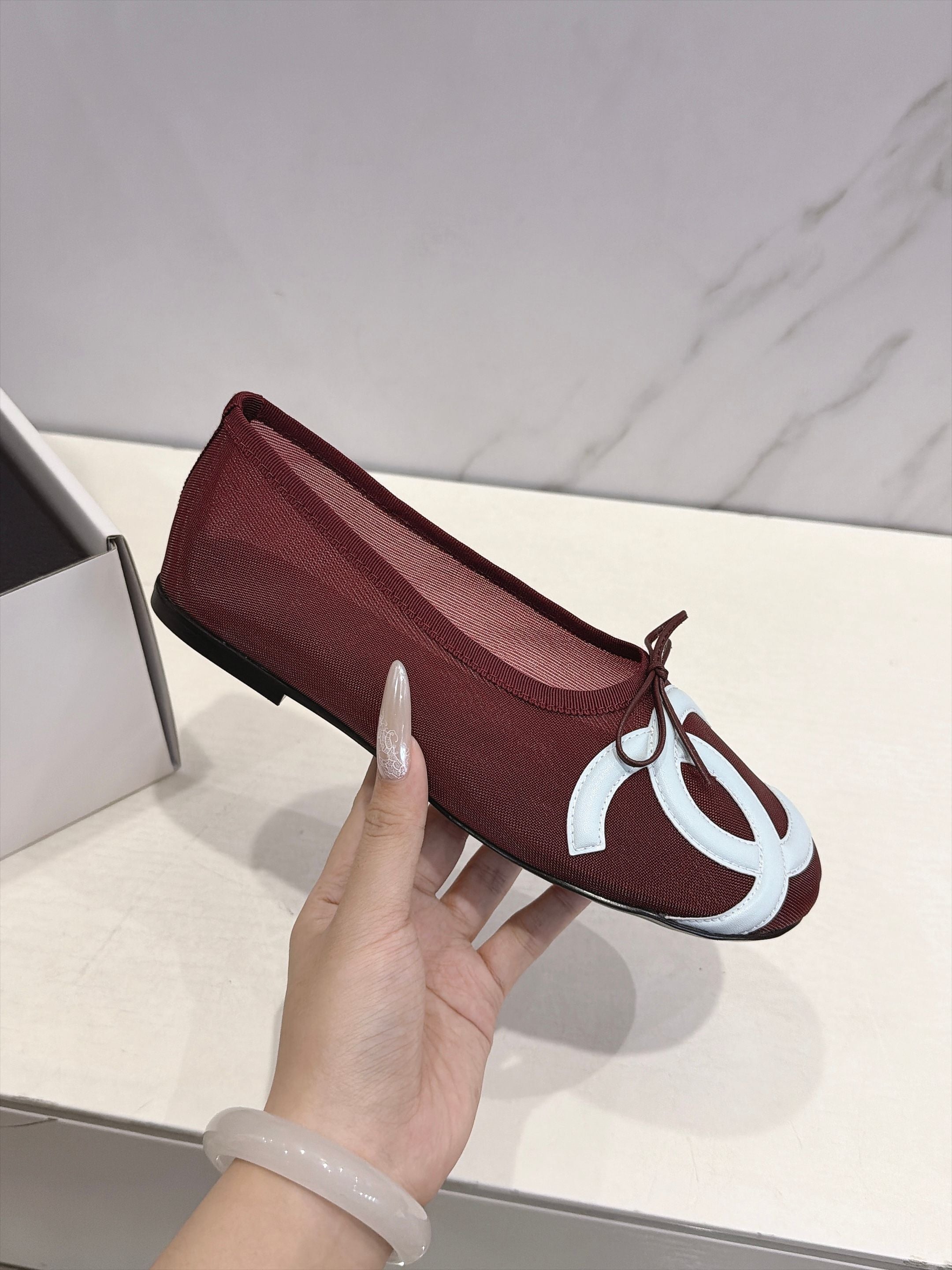 CC 26s Coco Beach Ballet Flats Burgundy Mesh 937753