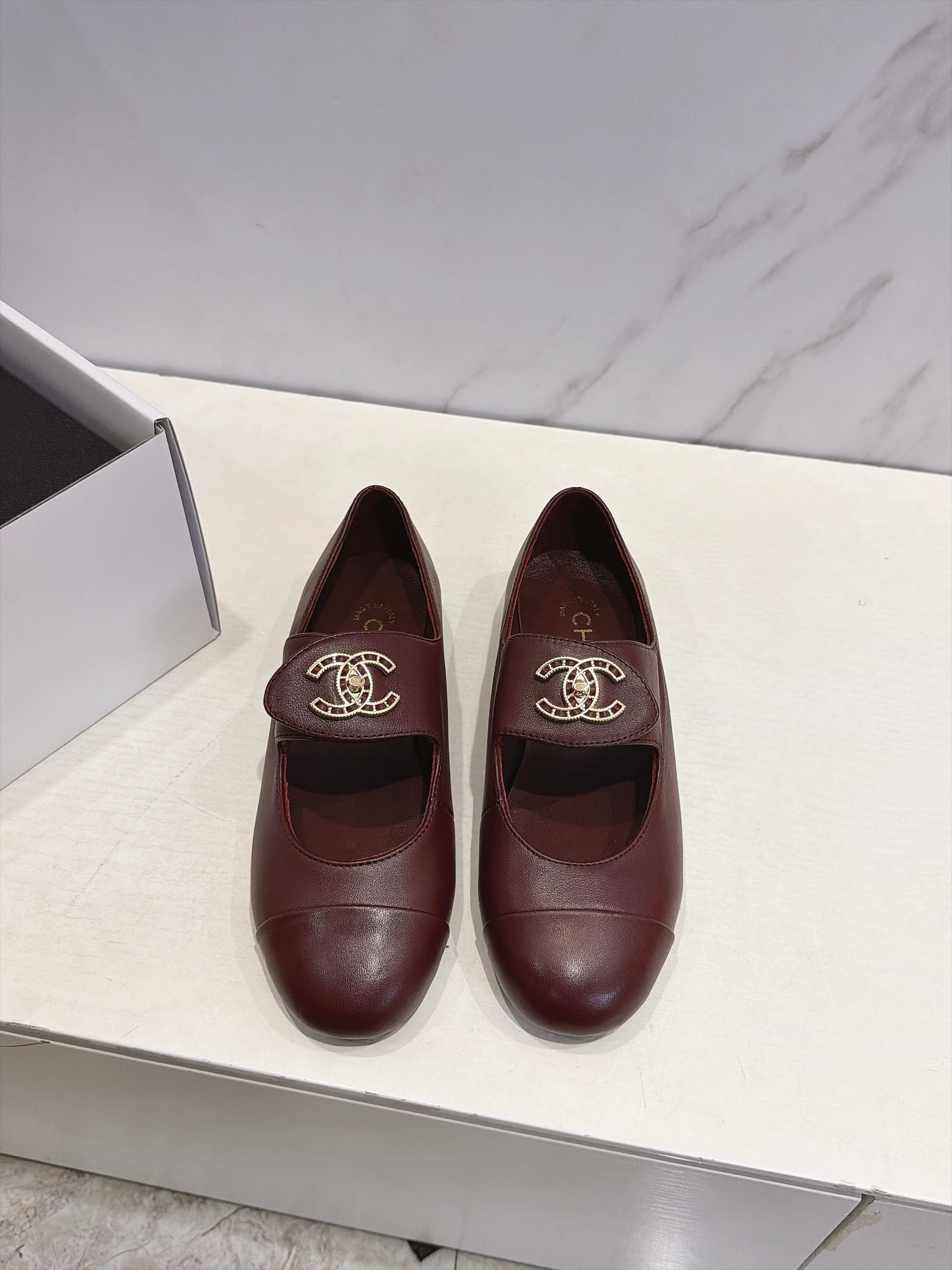 CC 26s Round Toe Mary Jane Shoes Burgundy Lambskin 937757
