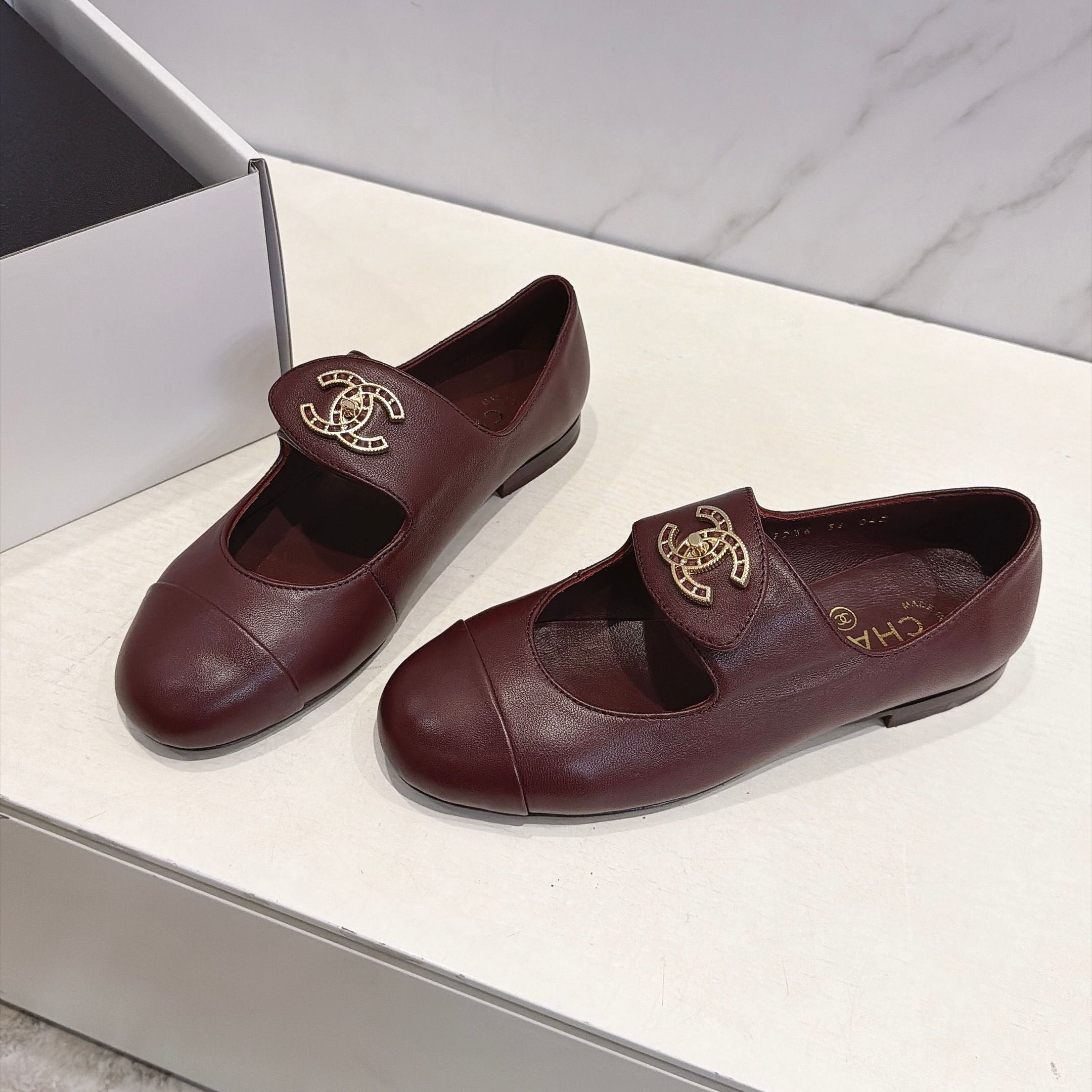 CC 26s Round Toe Mary Jane Shoes Burgundy Lambskin 937757