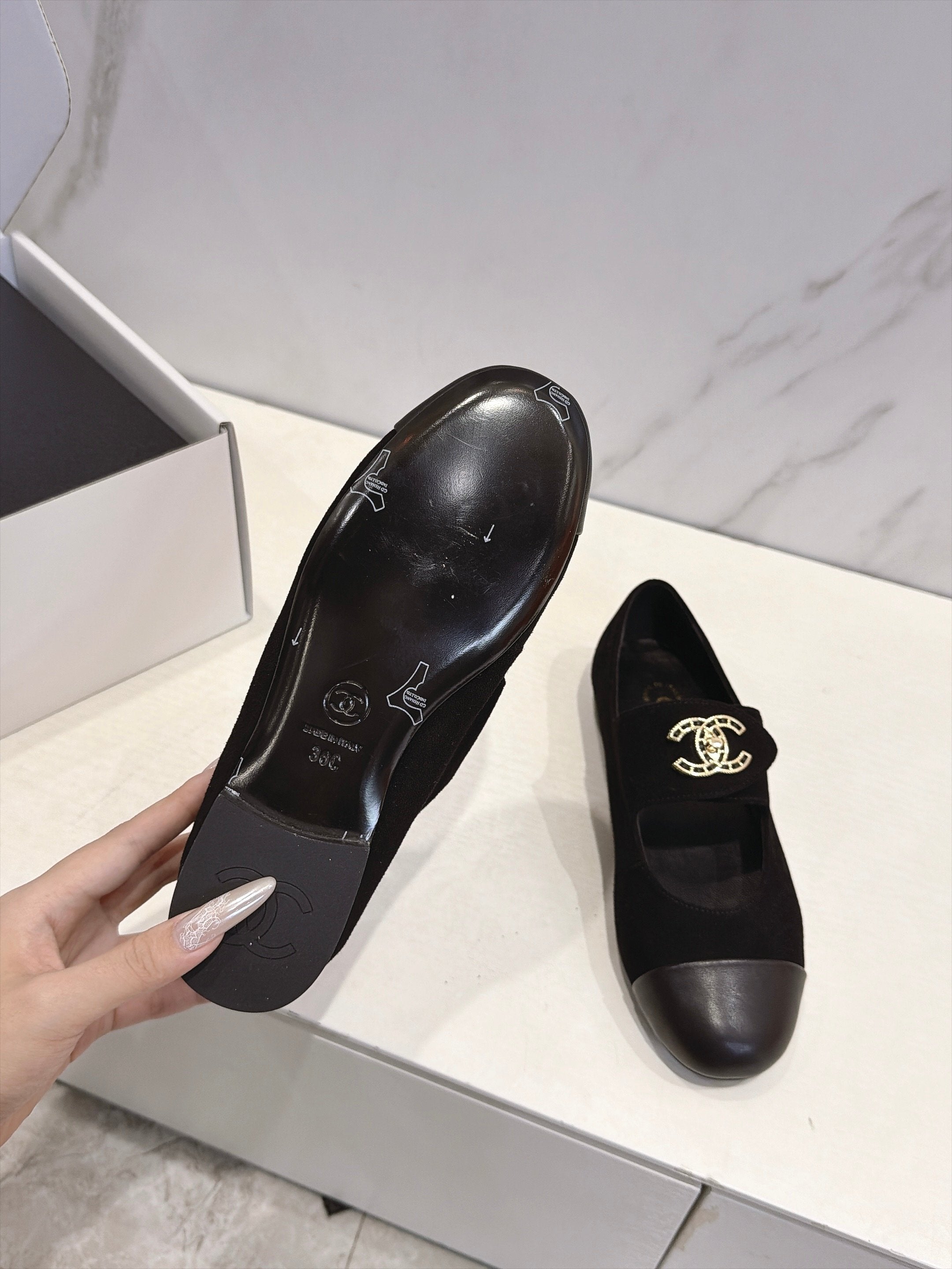CC 26s Round Toe Mary Jane Shoes Black Suede 937759
