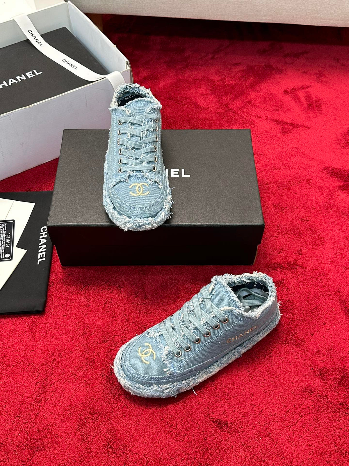 CC 26S Sneaker Flowing Embroidery Blue Denim Canvas 147790