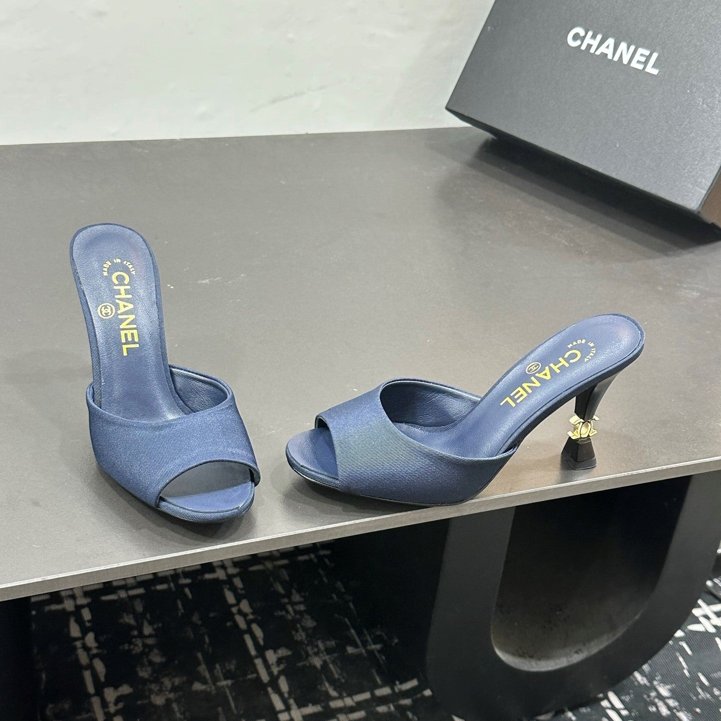 CC 26s Sandal Dark Blue Sheepskin Satin 832567