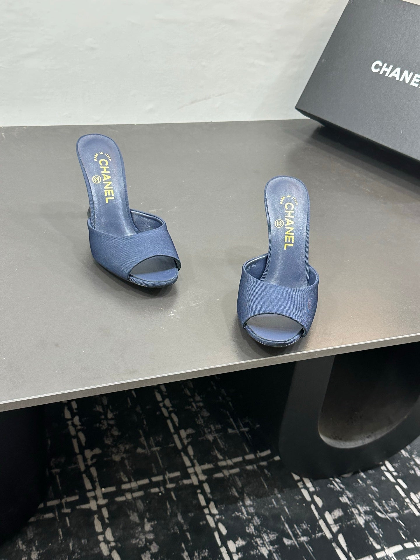 CC 26s Sandal Dark Blue Sheepskin Satin 832567