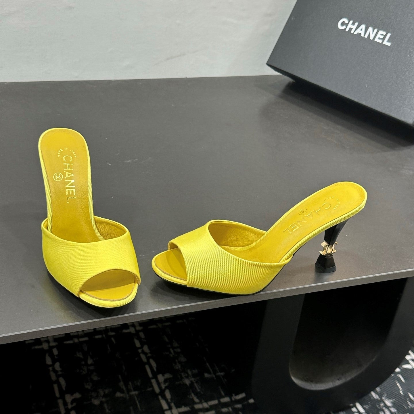 CC 26s Sandal Yellow Sheepskin Satin 832566