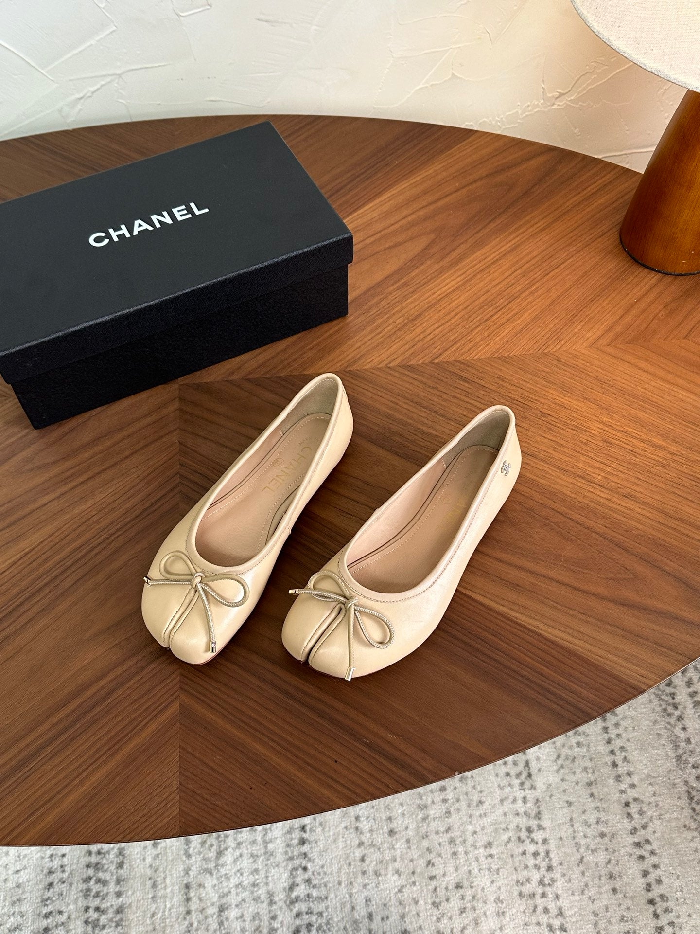 CC 26s Split-Toe Ballet Flat Beige Lambskin 938193