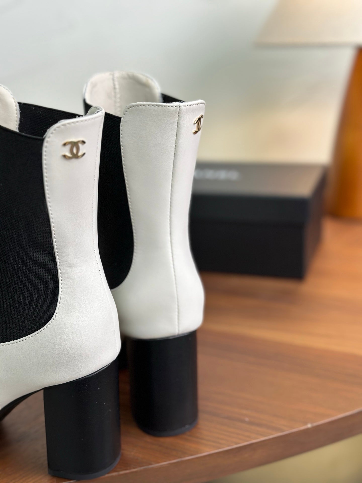 CC 26s Ankle Boot White Lambskin 938108