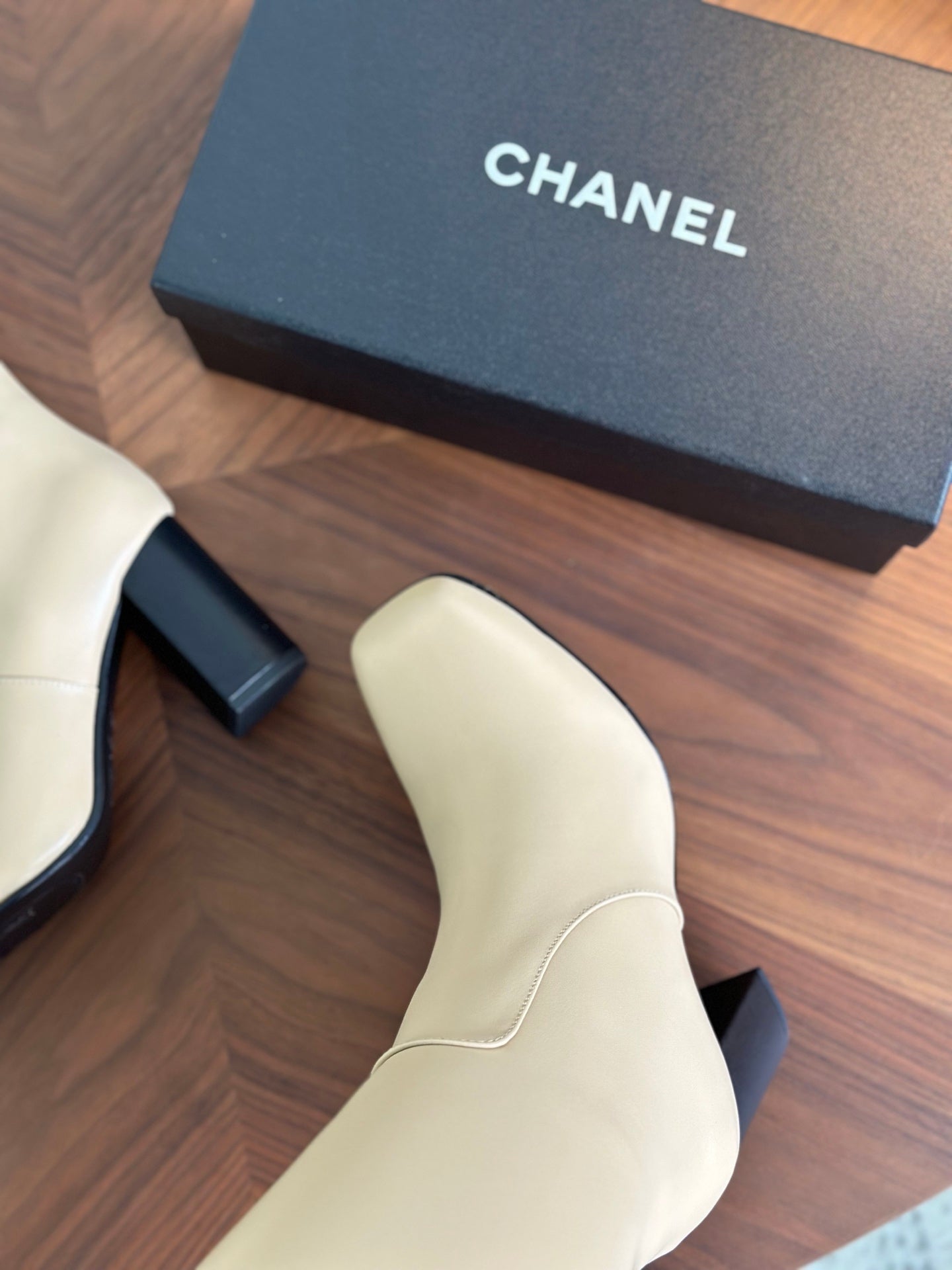 CC 26s Long Boot Beige Lambskin 938113