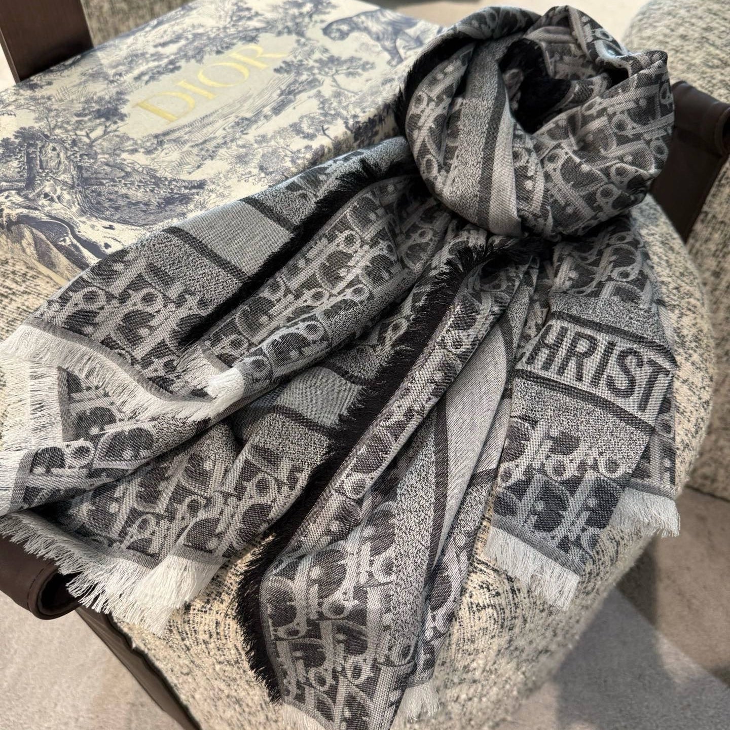 Dior 26s Scarf 140cm Silk & Cashmere 299997