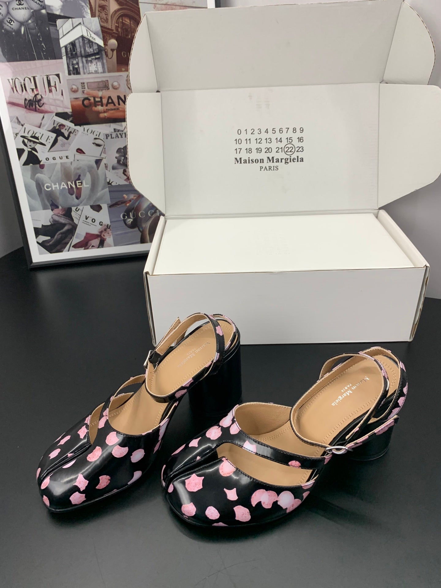 MM6 Tabi Slingback 6cm Black Pink Cowhide 895243