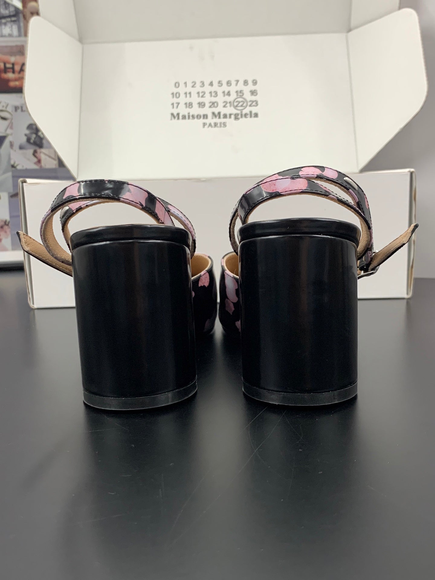 MM6 Tabi Slingback 6cm Black Pink Cowhide 895243