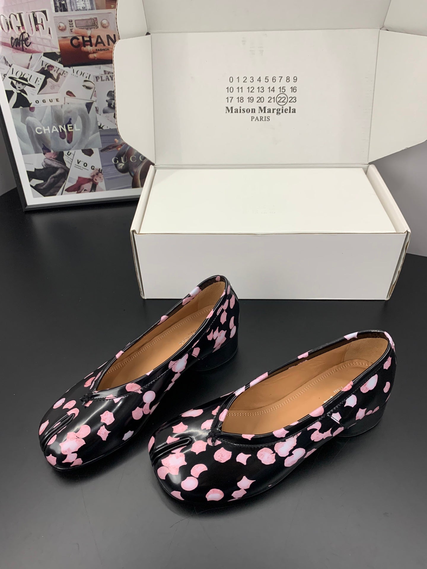 MM6 Tabi Ballet Flats 2cm Black Pink Cowhide 895245