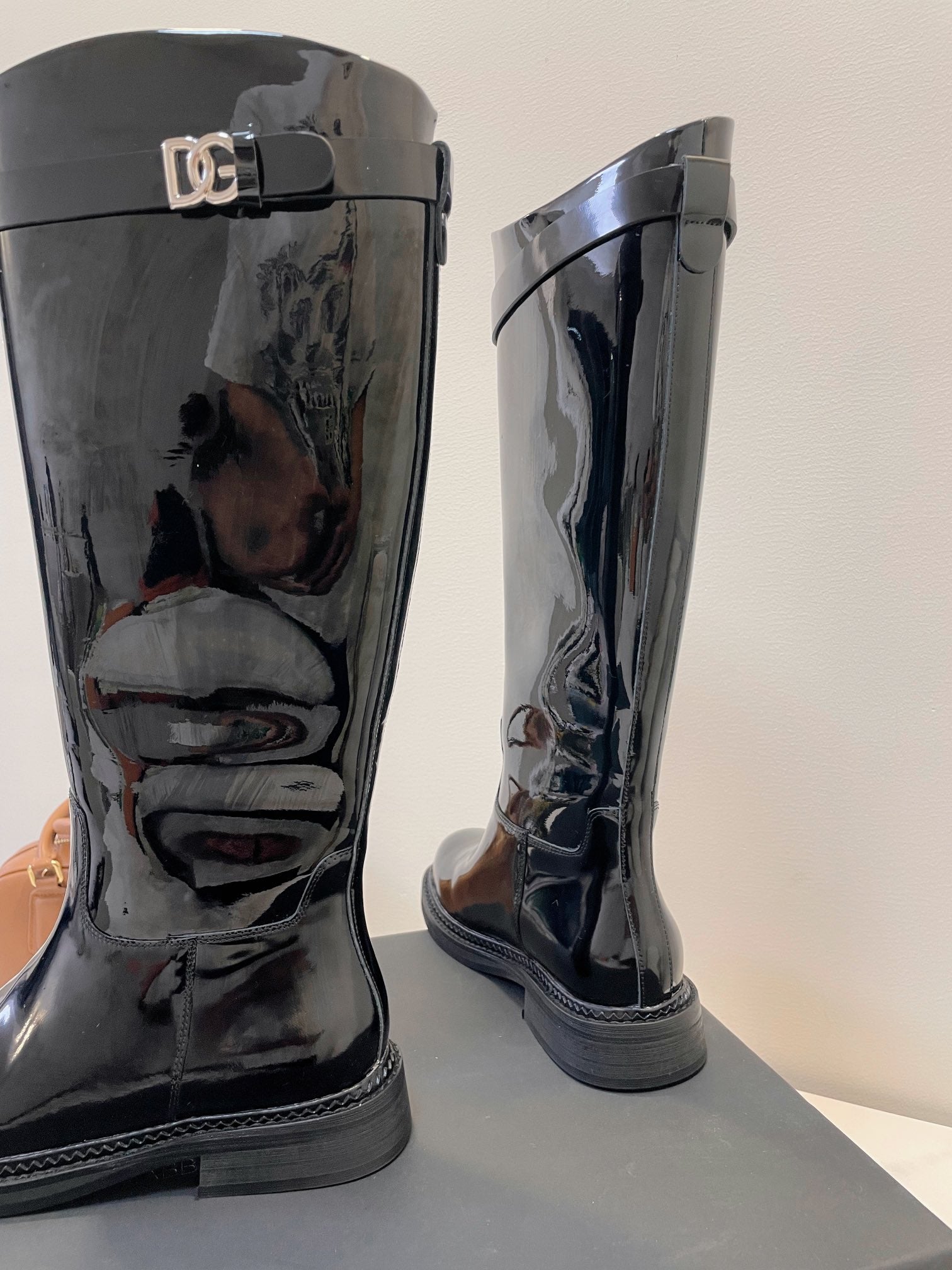 DC 24 Knee-High Boots Black Cowhide Patent & Nubuck 982194