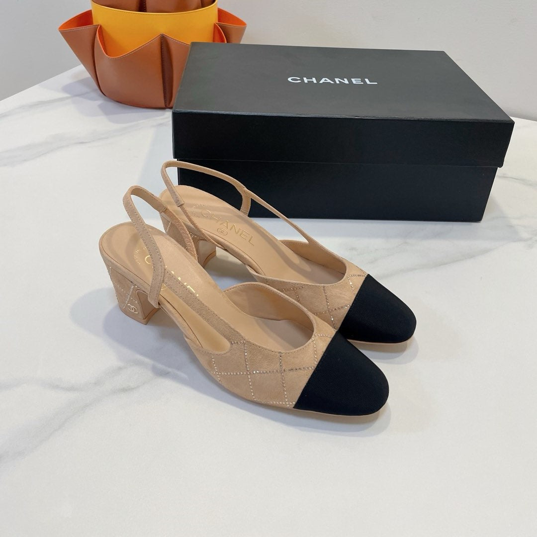 CC 26s Quilted Two-Tone Slingbacks Beige Black Suede Fabric 941696